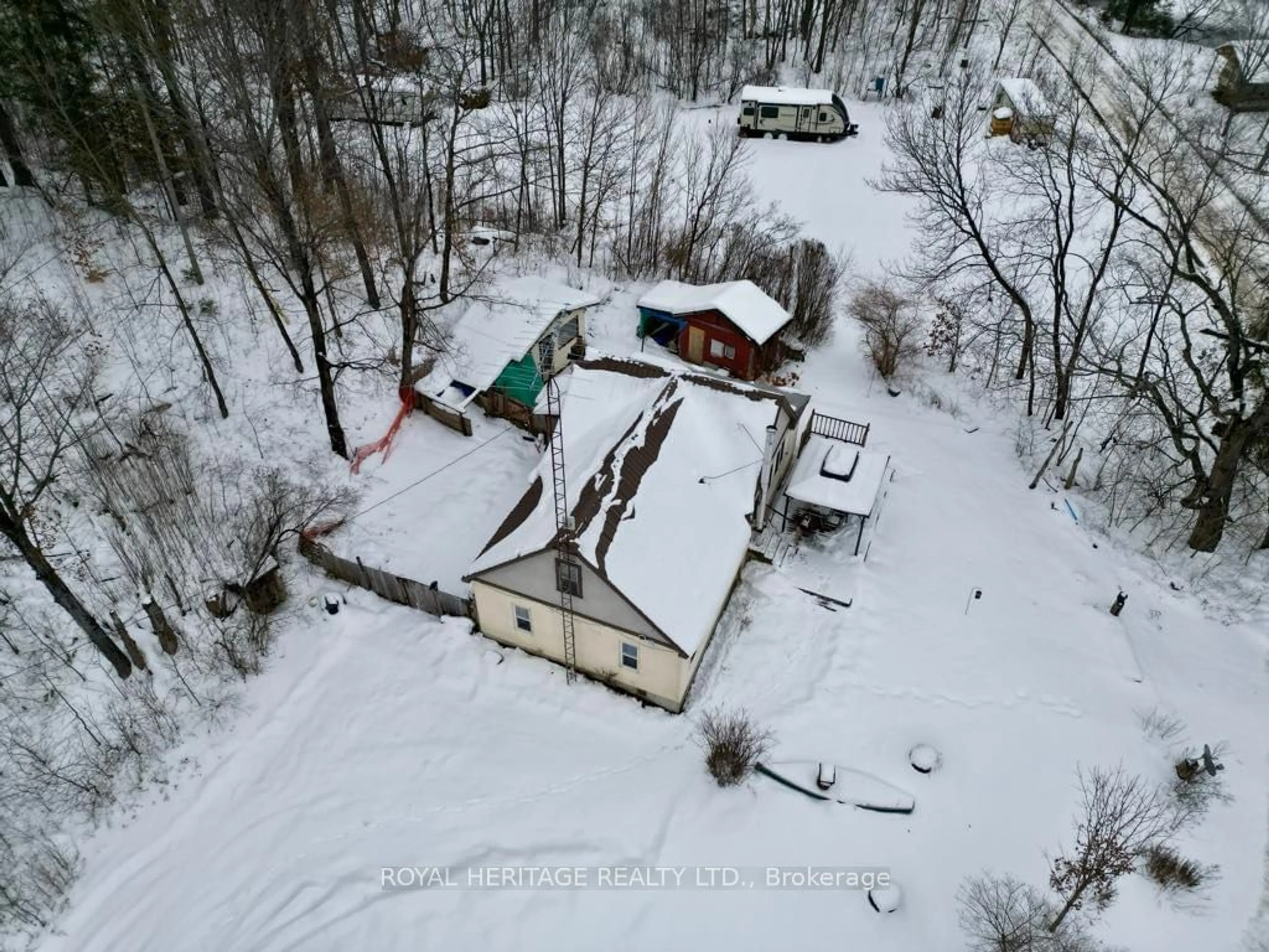 A pic from outside/outdoor area/front of a property/back of a property/a pic from drone, building for 256 Trout Lake Rd, Bancroft Ontario K0L 1C0