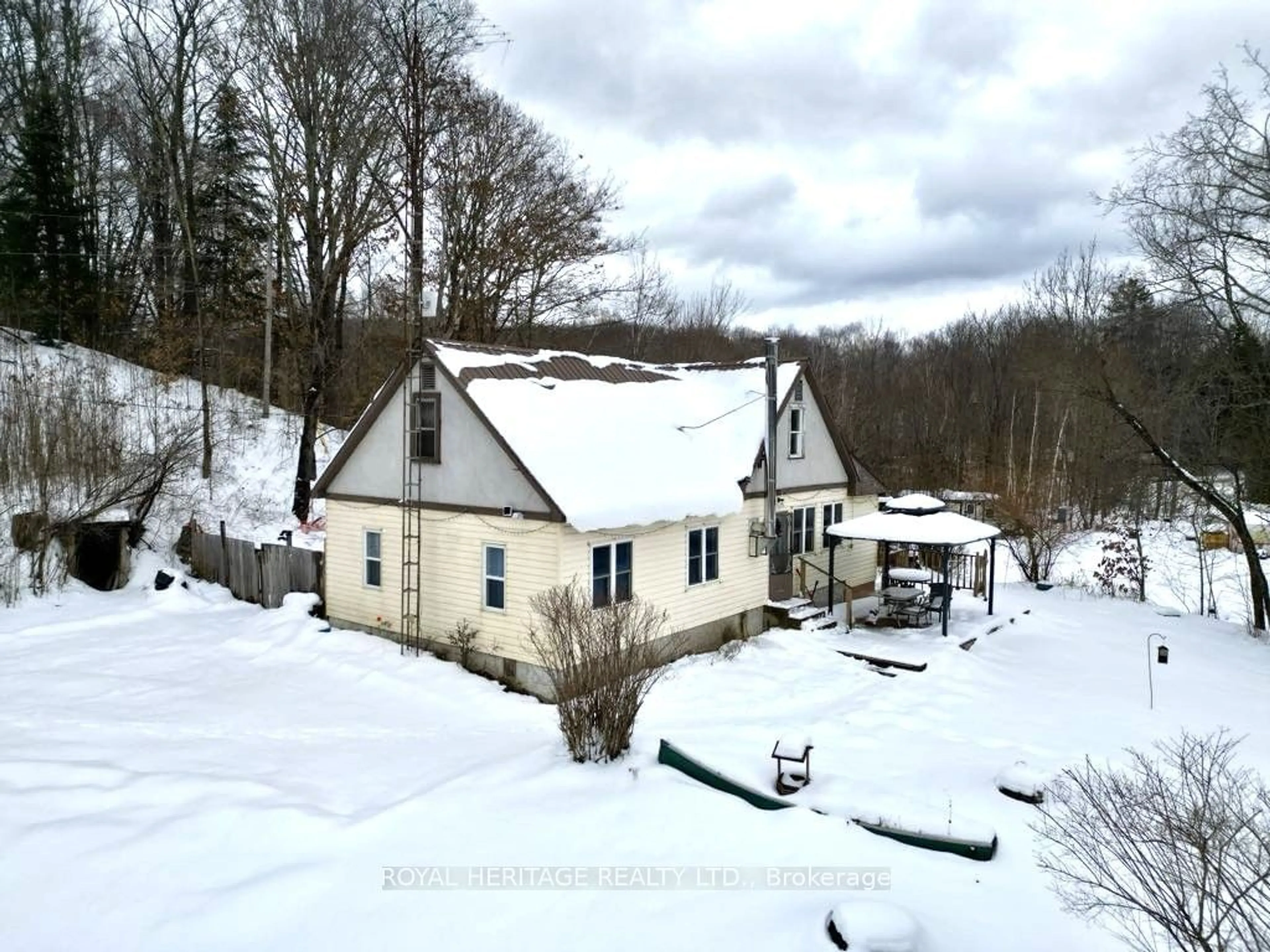 A pic from outside/outdoor area/front of a property/back of a property/a pic from drone, unknown for 256 Trout Lake Rd, Bancroft Ontario K0L 1C0