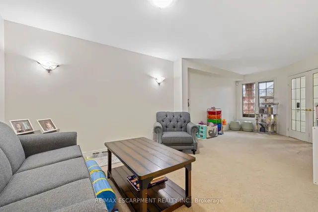 Additional property image - 76 Redfern Ave