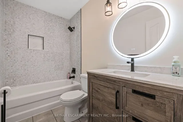 Additional property image - 76 Redfern Ave