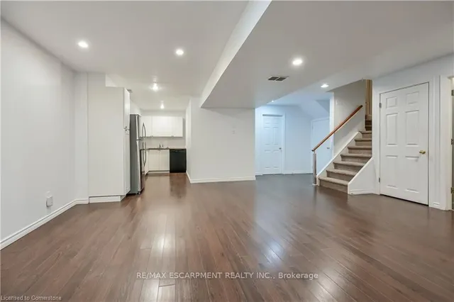 Additional property image - 76 Redfern Ave