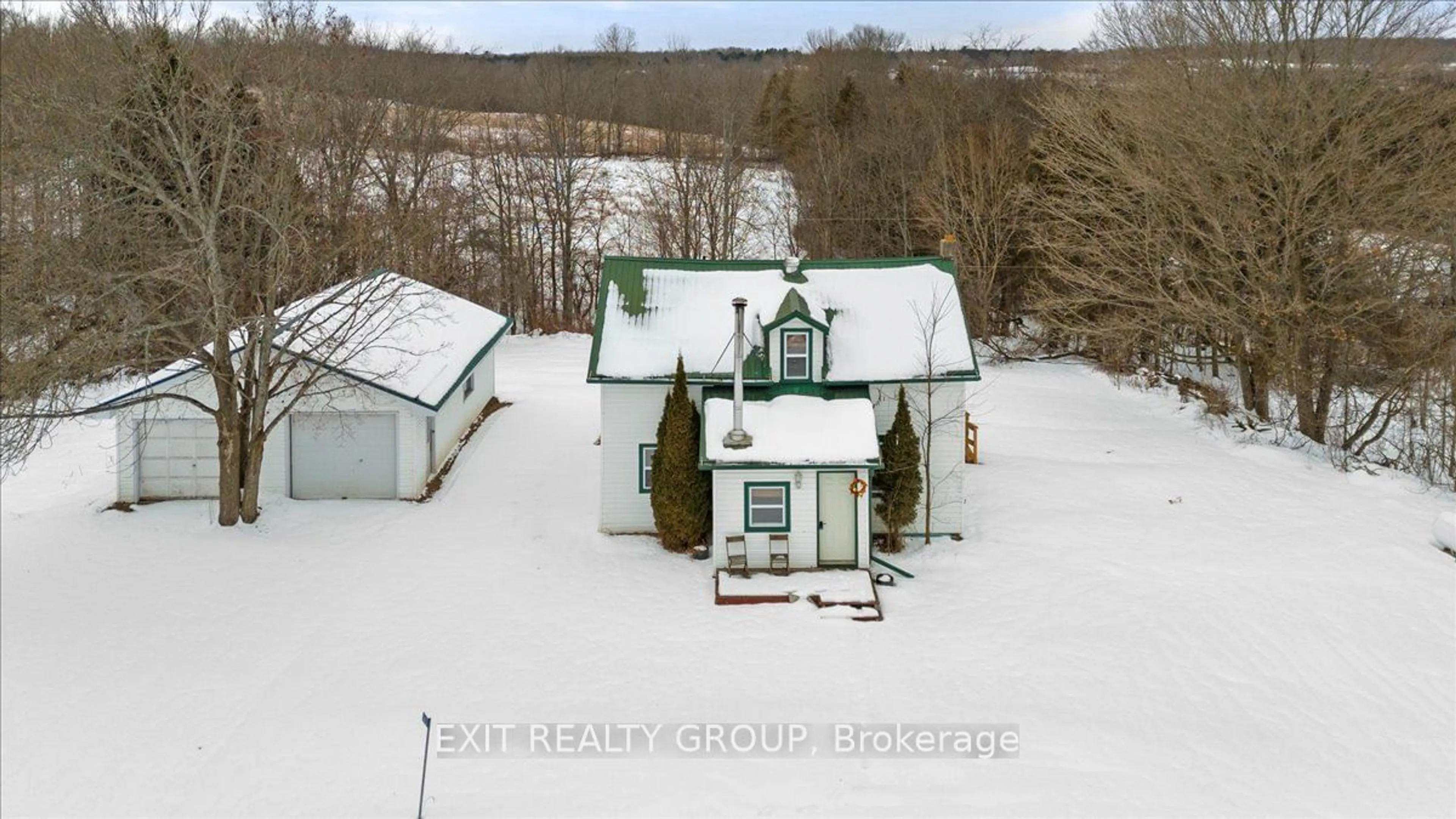 A pic from outside/outdoor area/front of a property/back of a property/a pic from drone, building for 363 Lajoie Rd, Marmora and Lake Ontario K0K 2M0