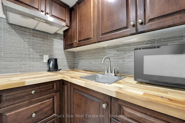 Additional property image - 75 Queen Victoria Dr