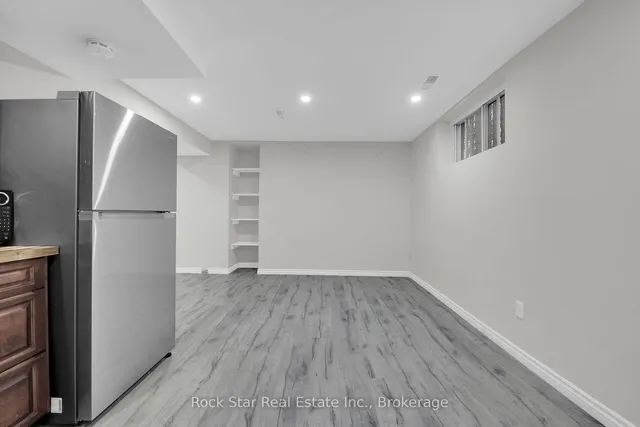 Additional property image - 75 Queen Victoria Dr