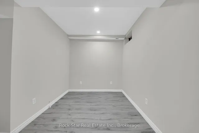 Additional property image - 75 Queen Victoria Dr