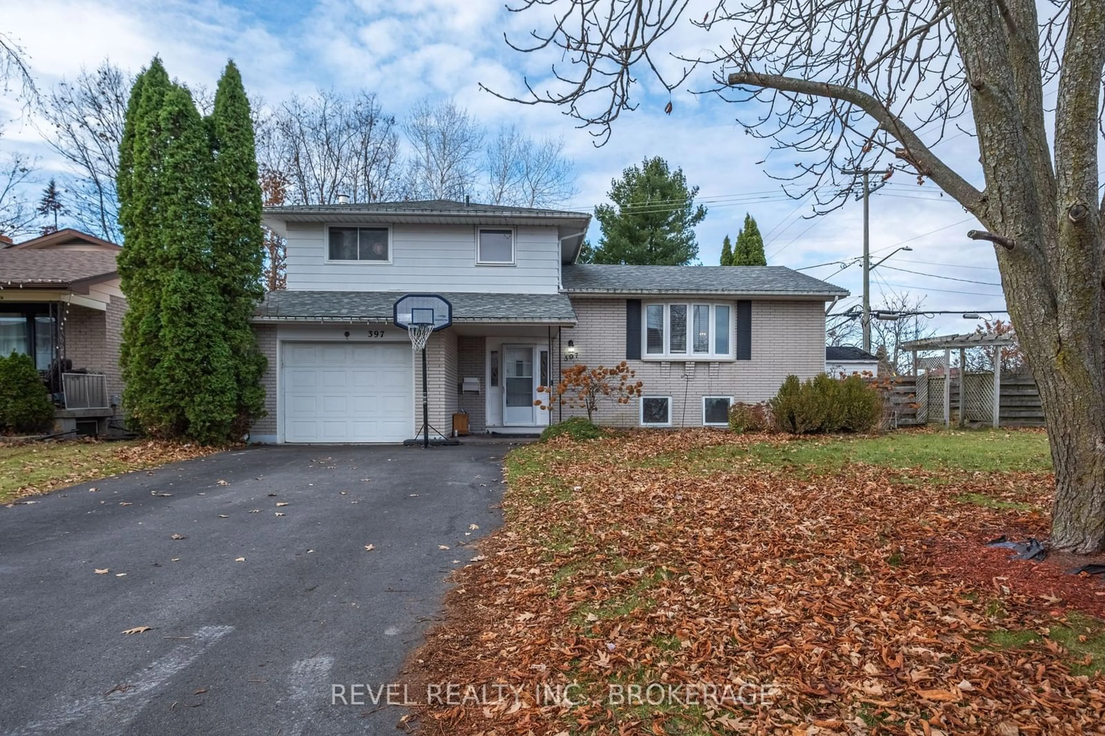 Home with vinyl exterior material, street for 397 Chelsea Rd, Kingston Ontario K7M 4A2