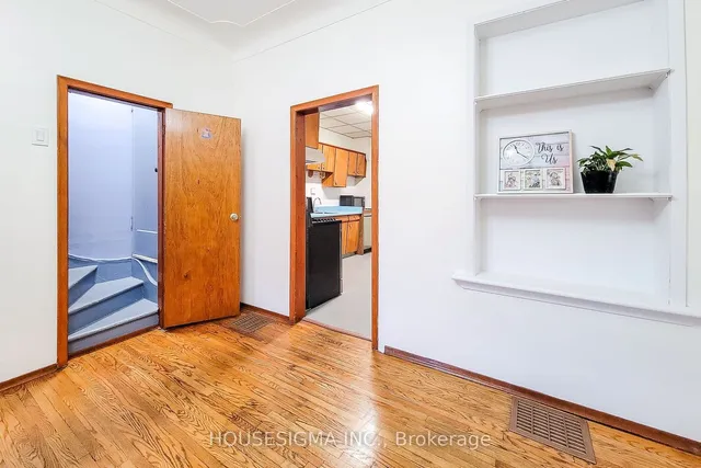 Additional property image - 185 East Ave