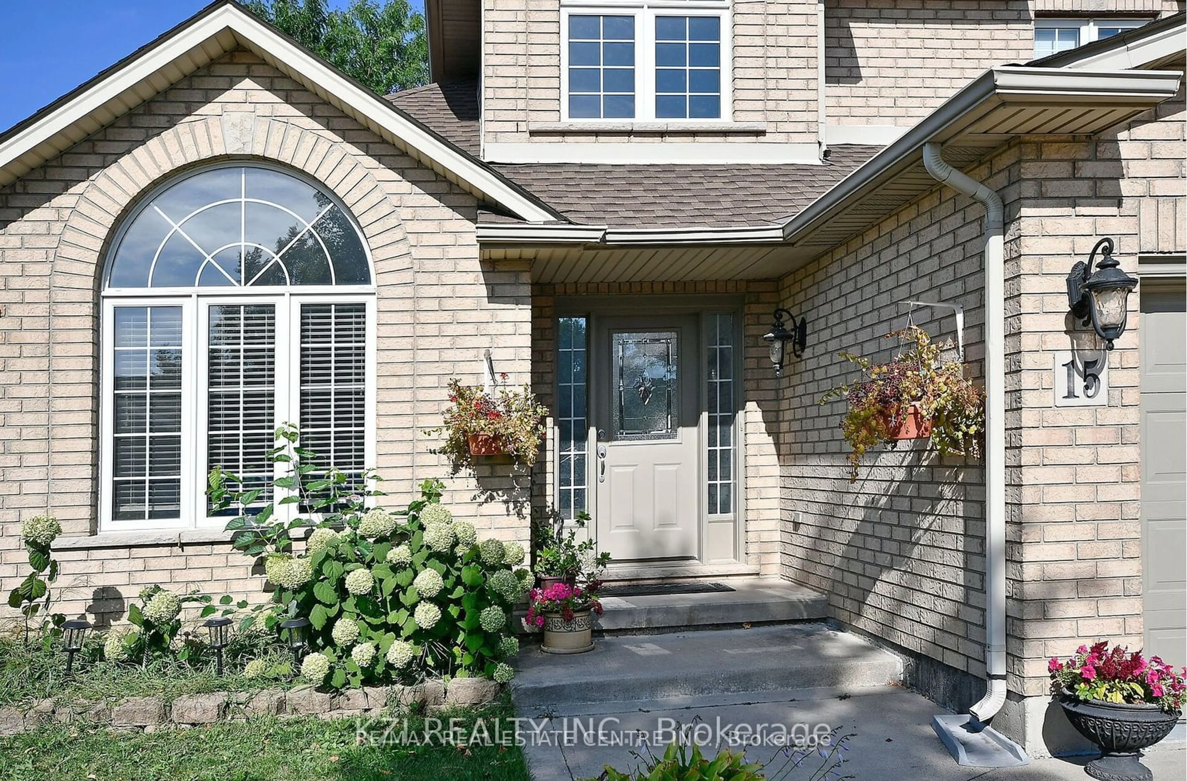 Home with brick exterior material, street for 15 Creanona Blvd, Hamilton Ontario L8E 5G2