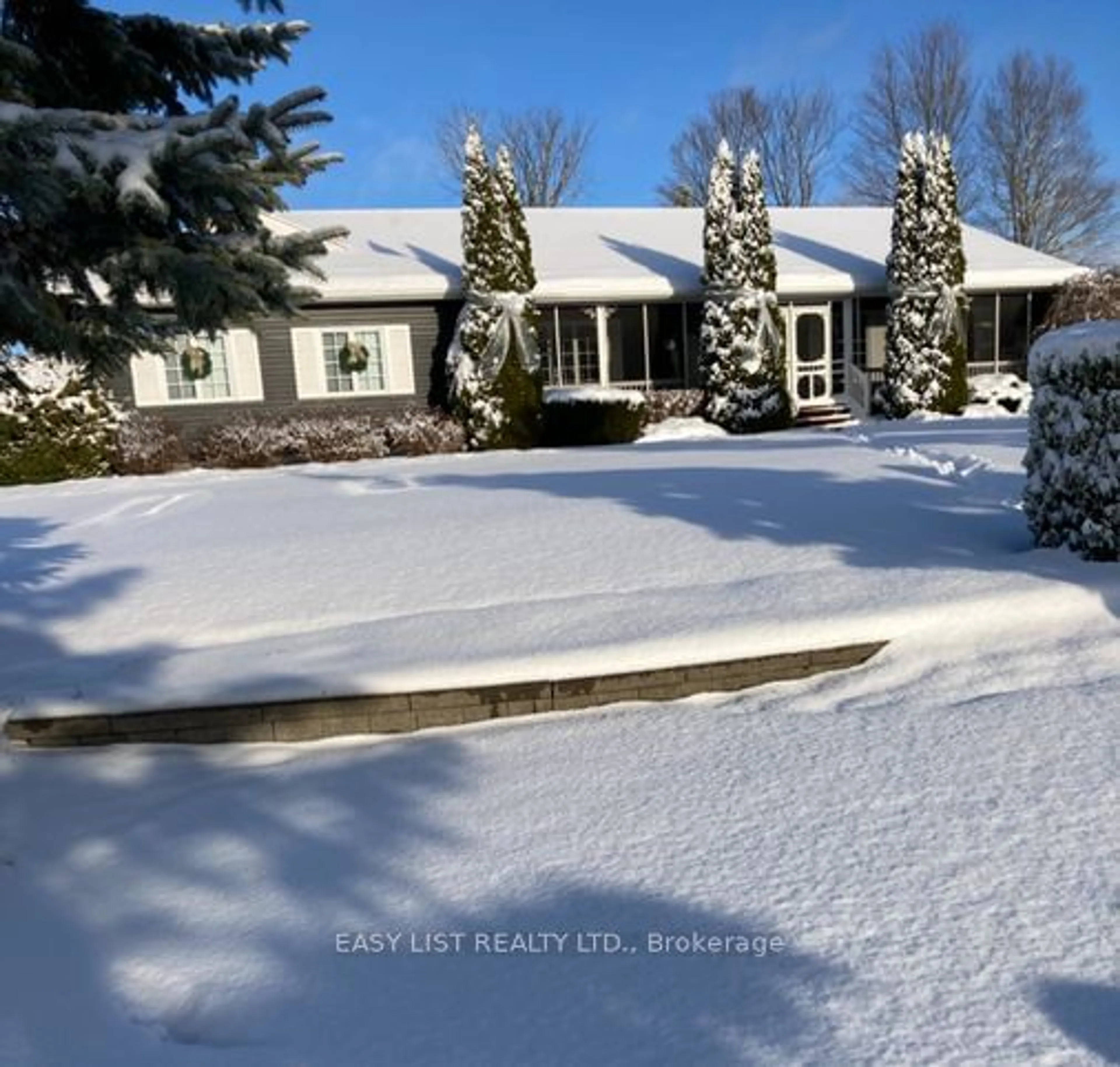 A pic from outside/outdoor area/front of a property/back of a property/a pic from drone, street for 2 Joanne Cres, Minto Ontario N0G 2L0