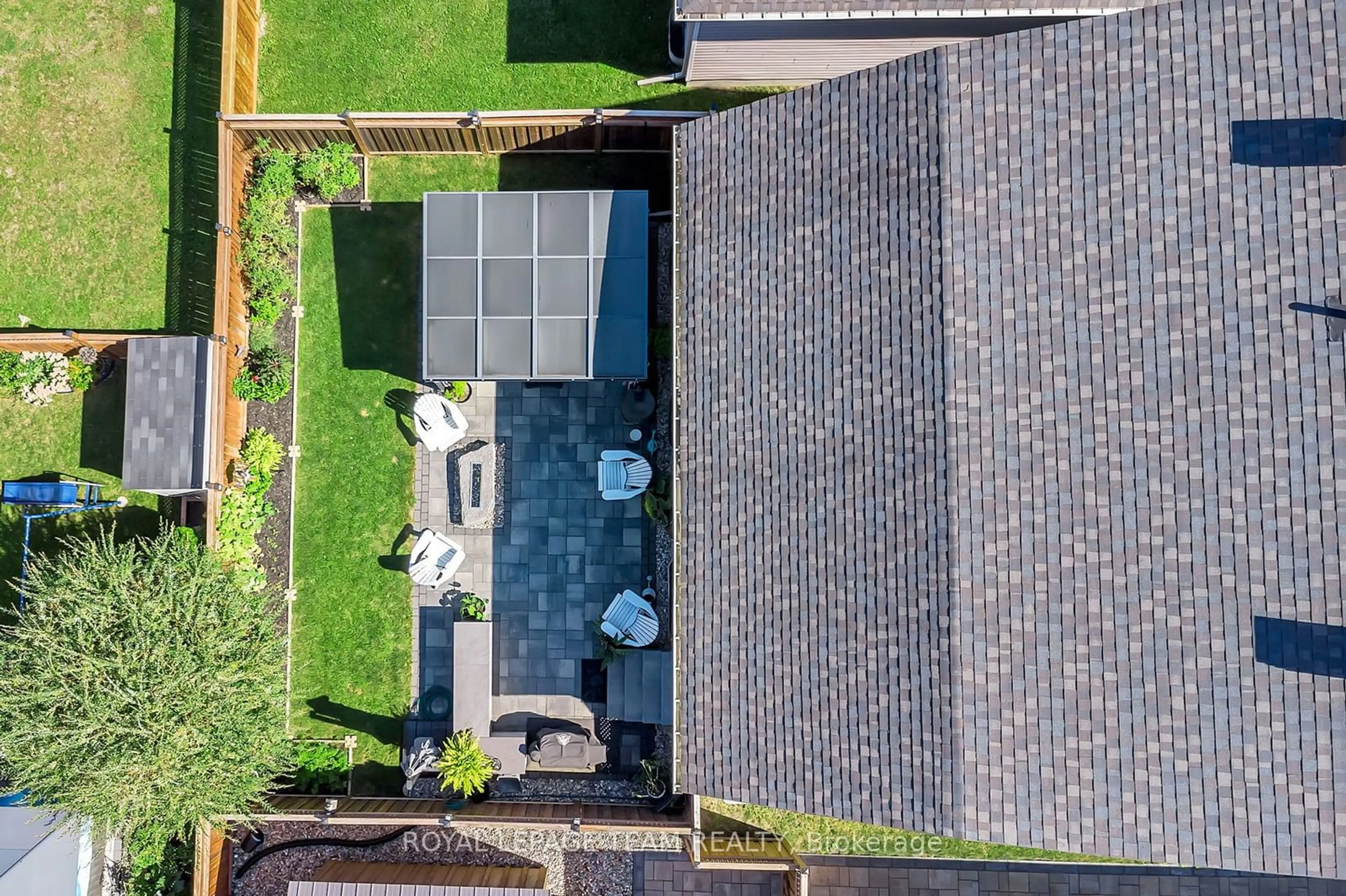 A pic from outside/outdoor area/front of a property/back of a property/a pic from drone, street for 2625 TEMPO Dr, North Grenville Ontario K0G 1J0