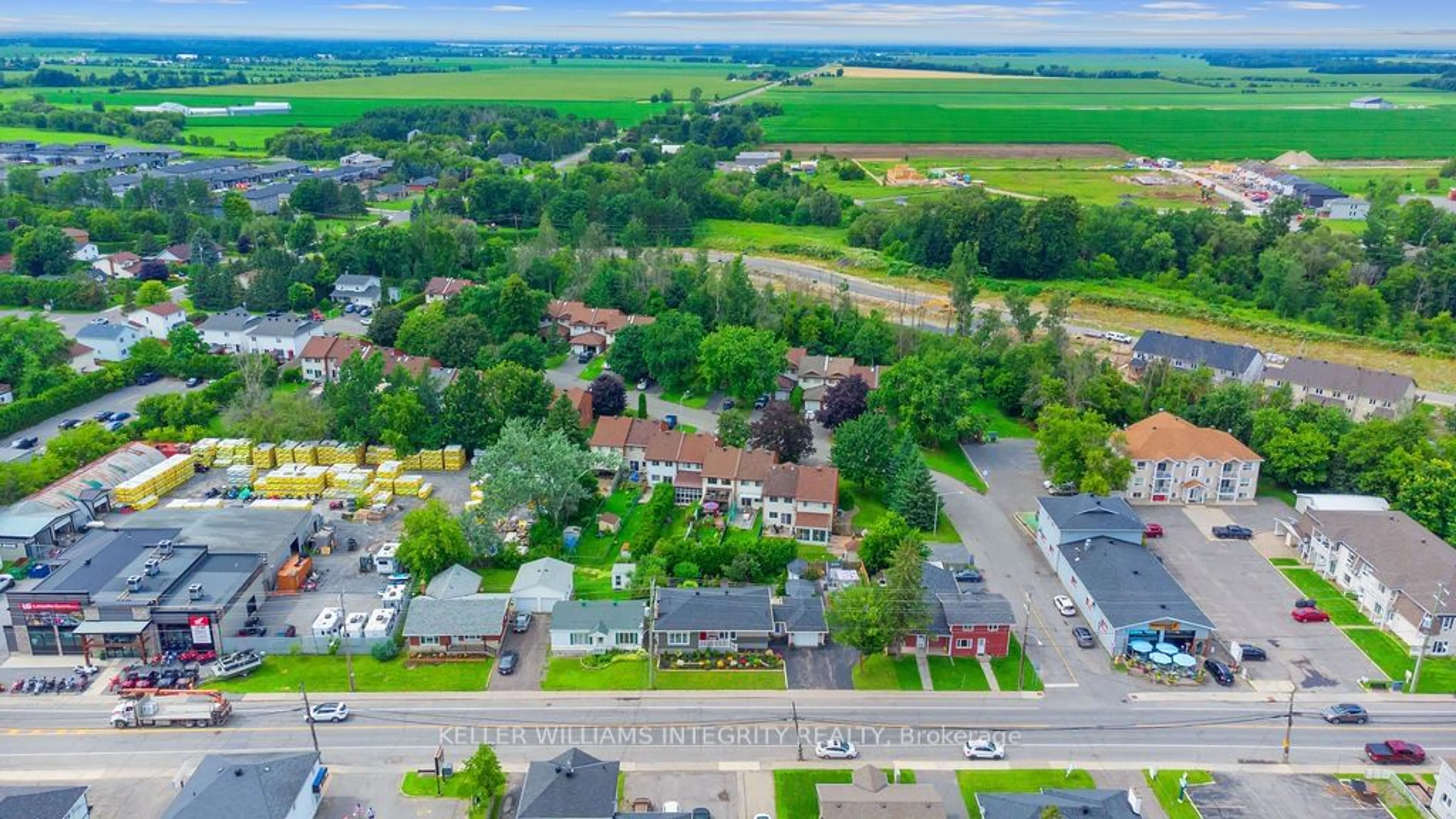 A pic from outside/outdoor area/front of a property/back of a property/a pic from drone, street for 887 NOTRE DAME St, Russell Ontario K0A 1W0