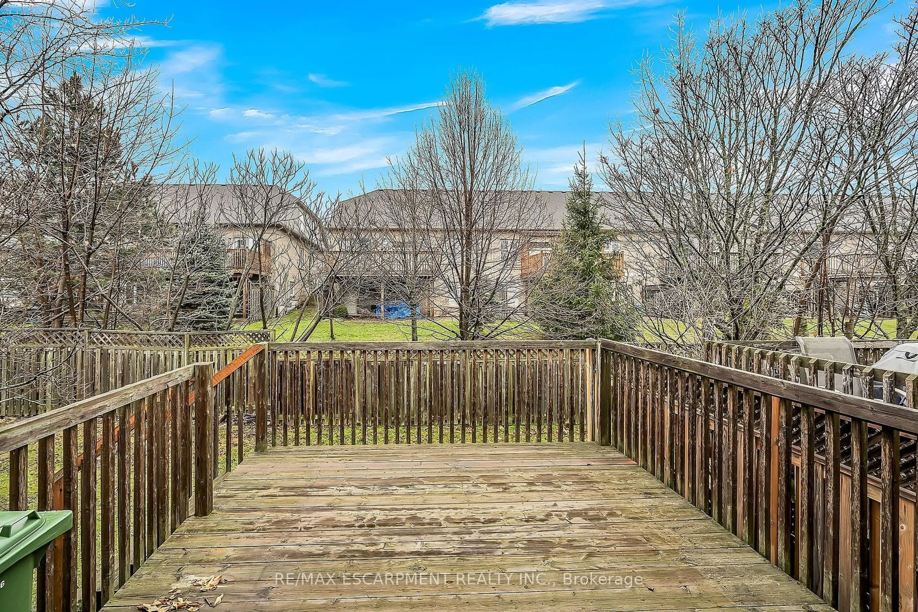 Patio, water/lake/river/ocean view for 54 Greentrail Dr, Hamilton Ontario L0R 1W0