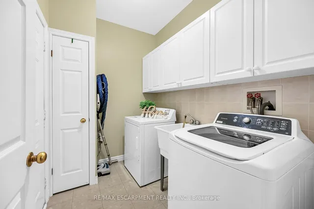 Additional property image - 54 Greentrail Dr