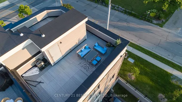 Additional property image - 383 Dundas St Unit 45