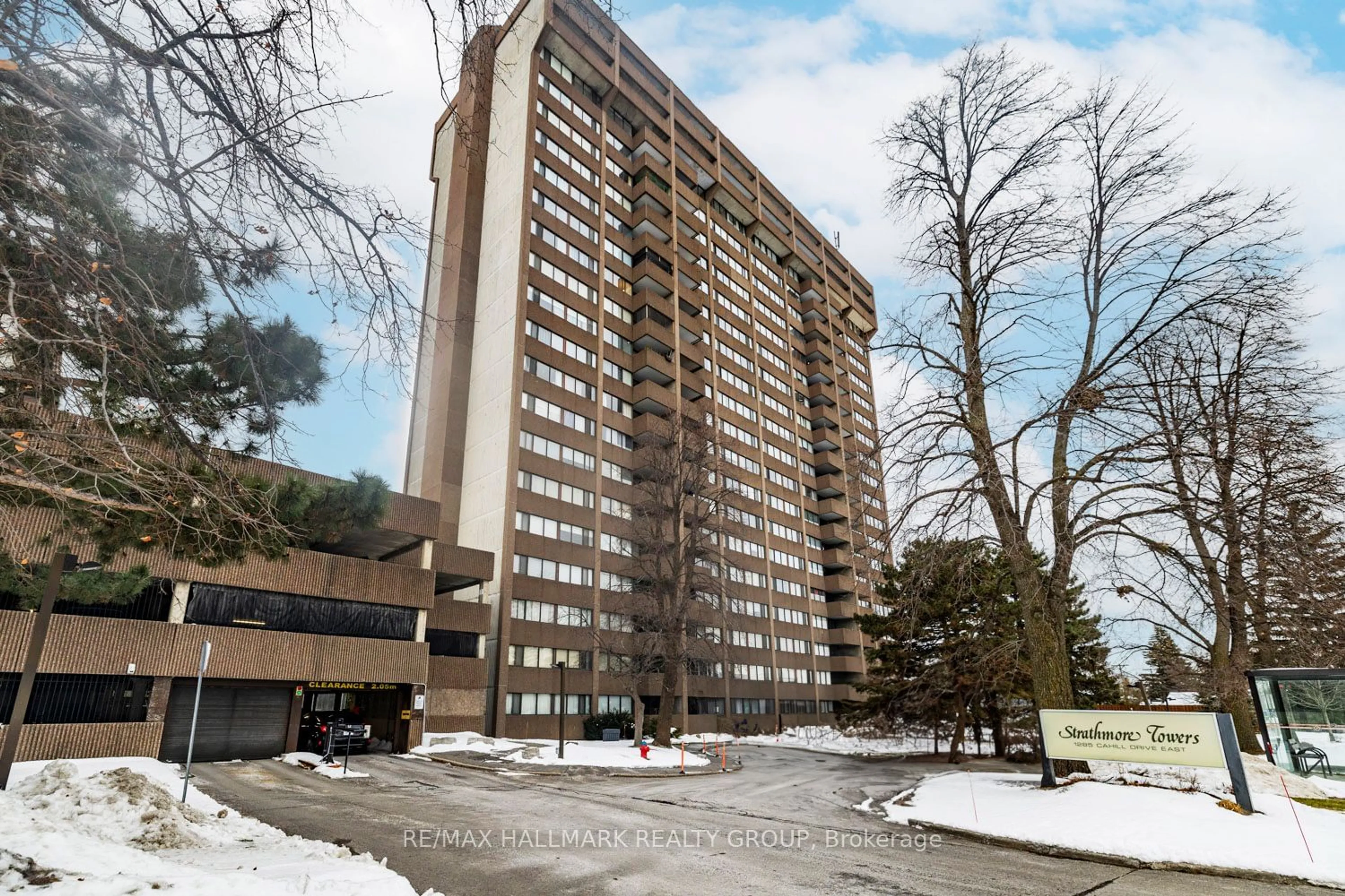 Indoor foyer for 1285 Cahill Dr #1004, Hunt Club - South Keys and Area Ontario K1V 9A7