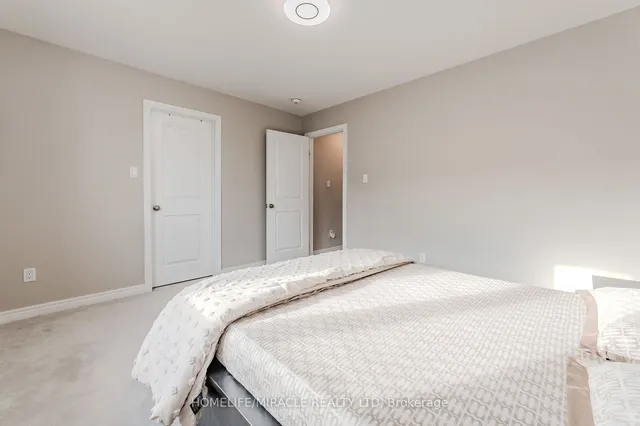 Additional property image - 481 Rivertrail Ave