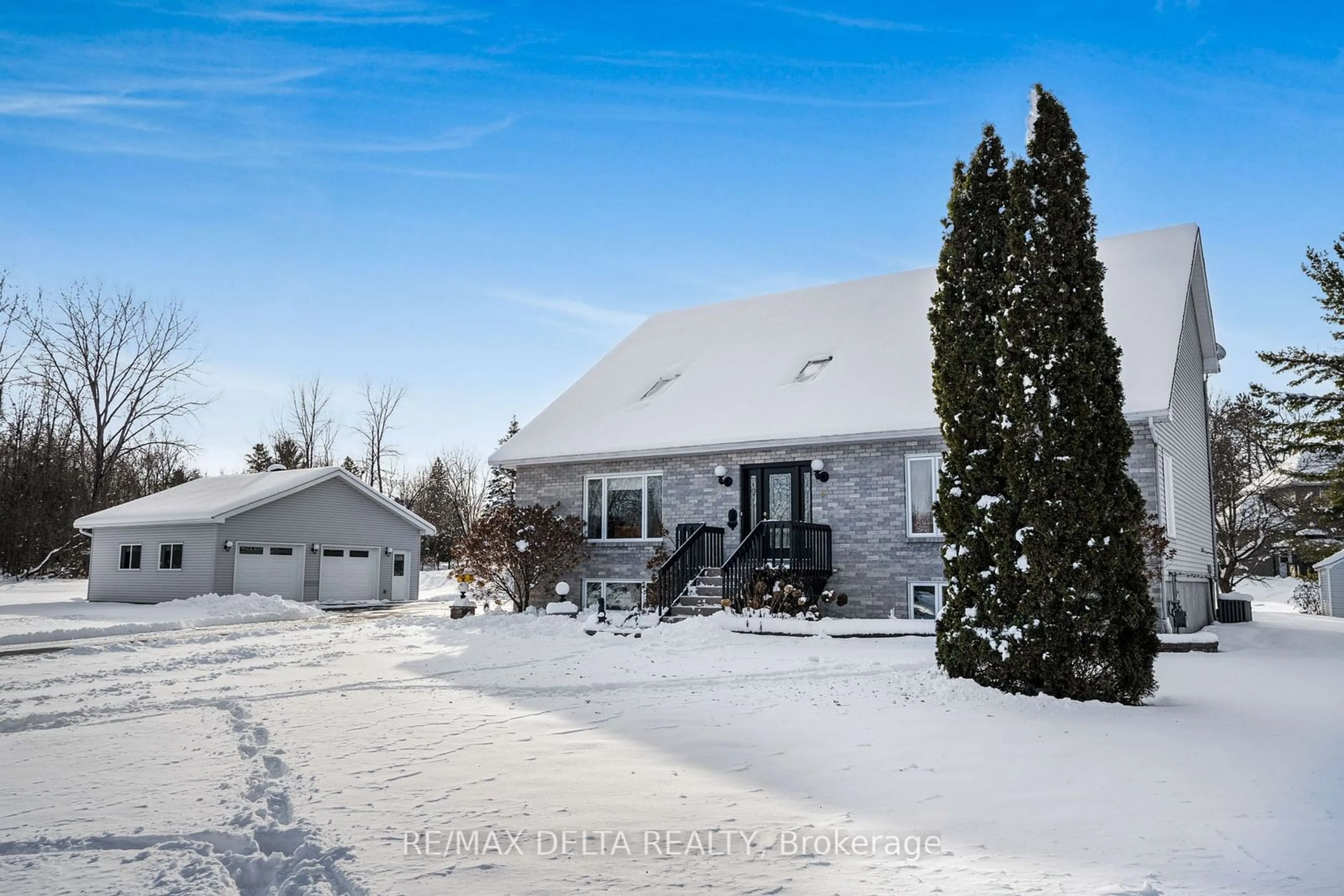 A pic from outside/outdoor area/front of a property/back of a property/a pic from drone, street for 9 Landriault St, Champlain Ontario K0B 1K0