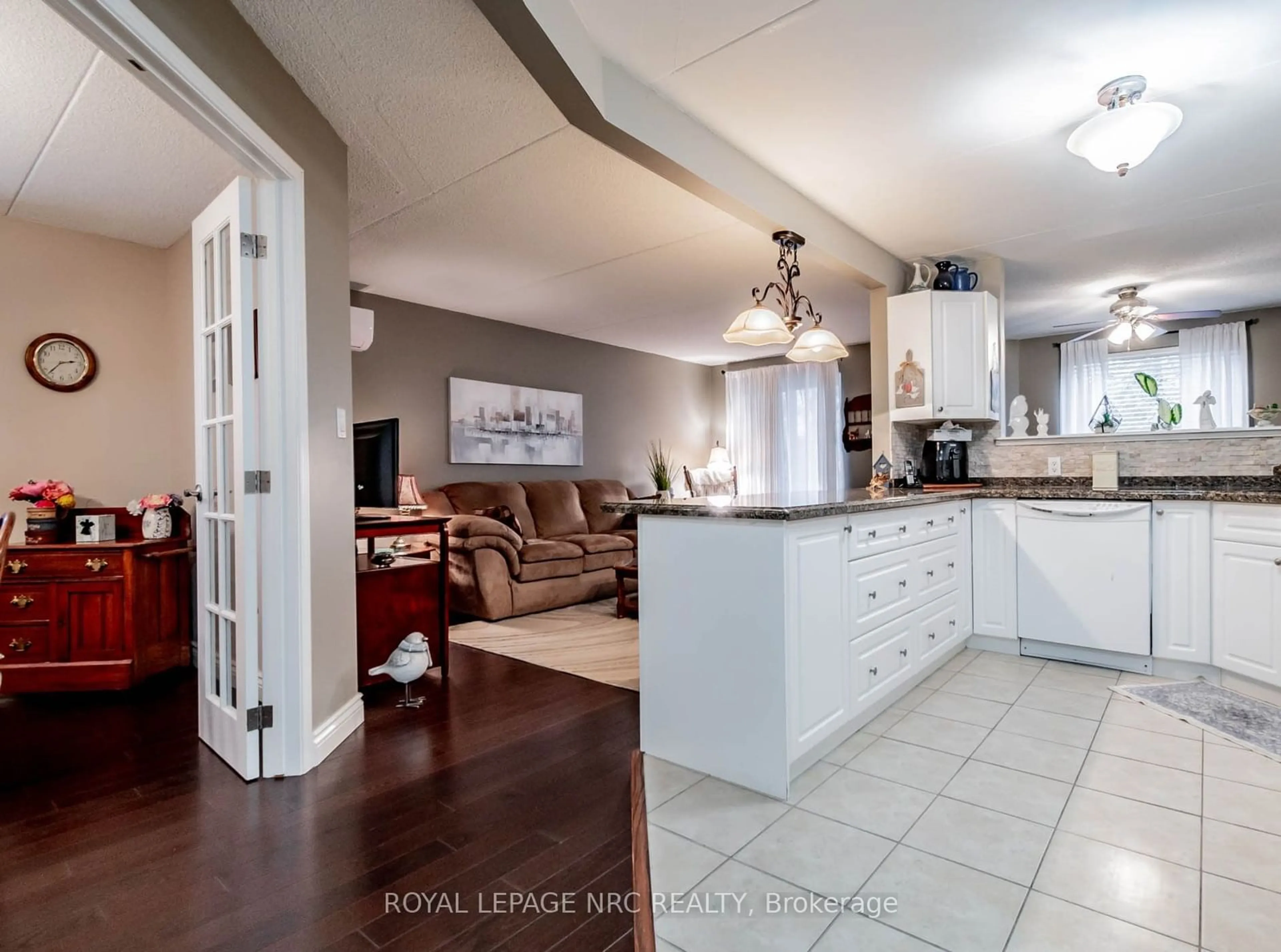 Open concept kitchen, unknown for 4658 Drummond Rd #230, Niagara Falls Ontario L2E 7E1