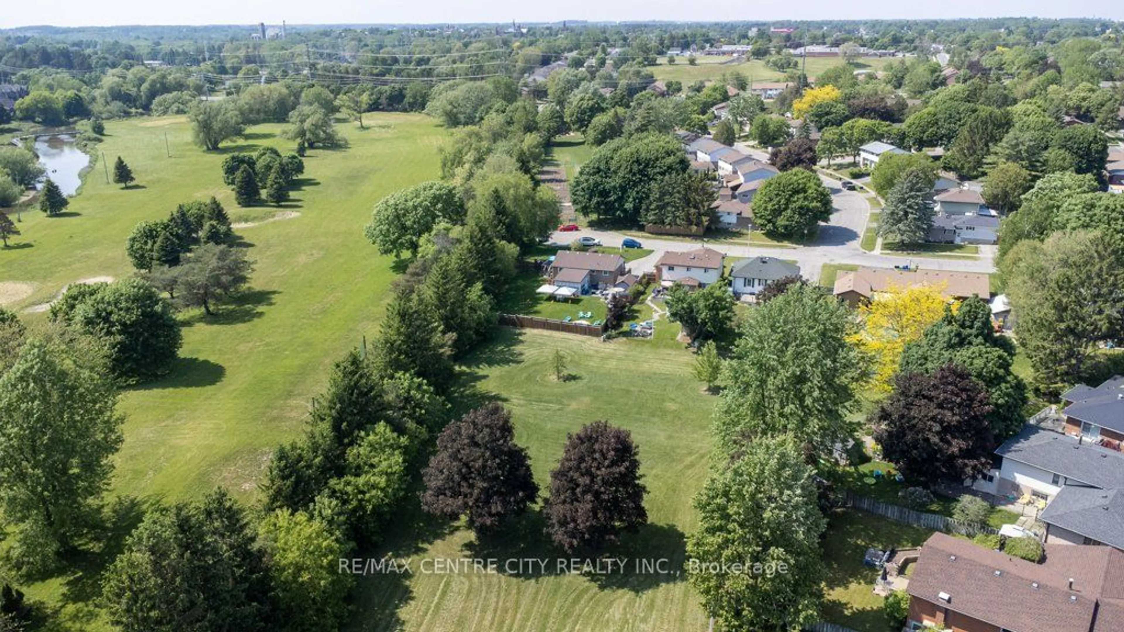 A pic from outside/outdoor area/front of a property/back of a property/a pic from drone, unknown for 732 Salter Ave, Woodstock Ontario N4S 2P5