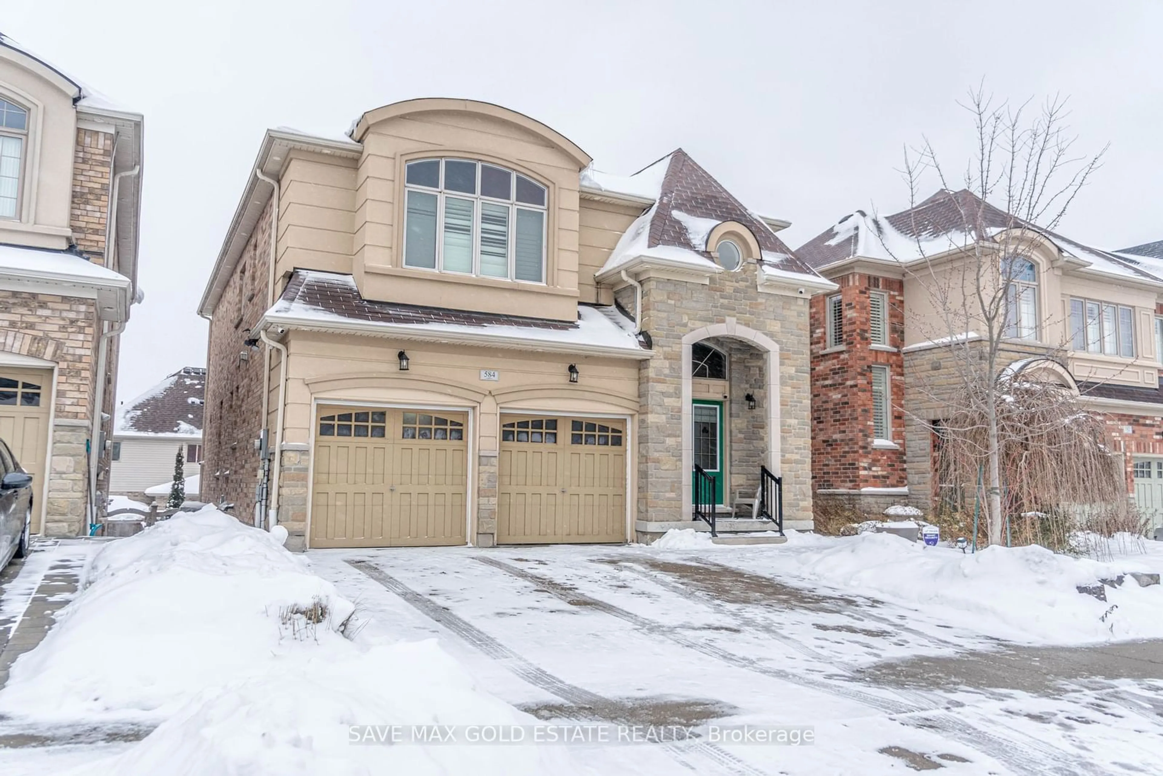 Home with brick exterior material, street for 584 PINERY Tr, Waterloo Ontario N2V 2Y3