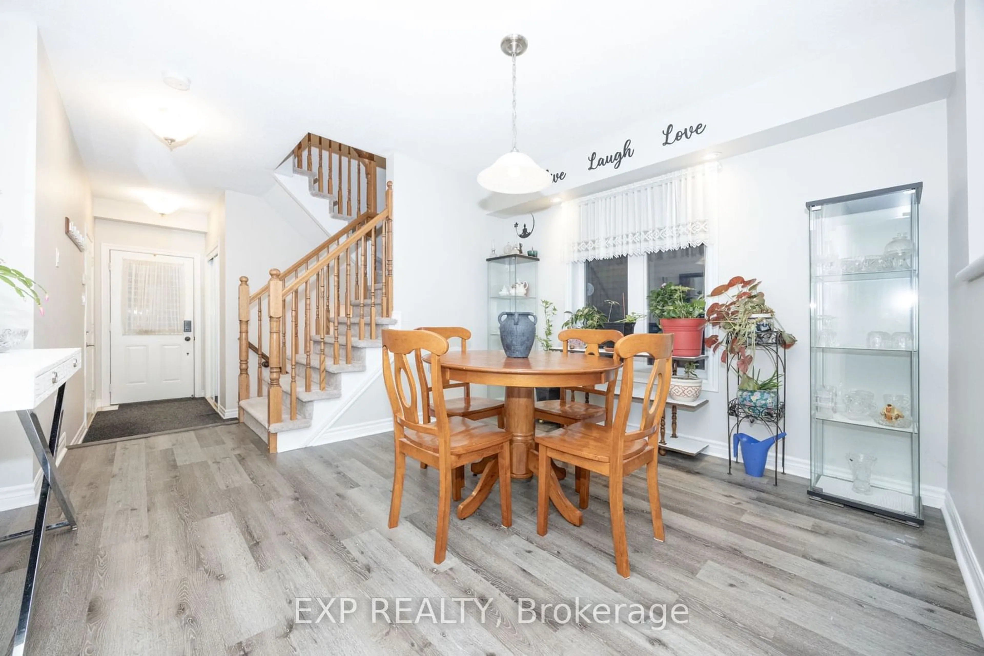 Dining room, unknown for 433 Vendevale Ave, Stittsville - Munster - Richmond Ontario K2S 0M6