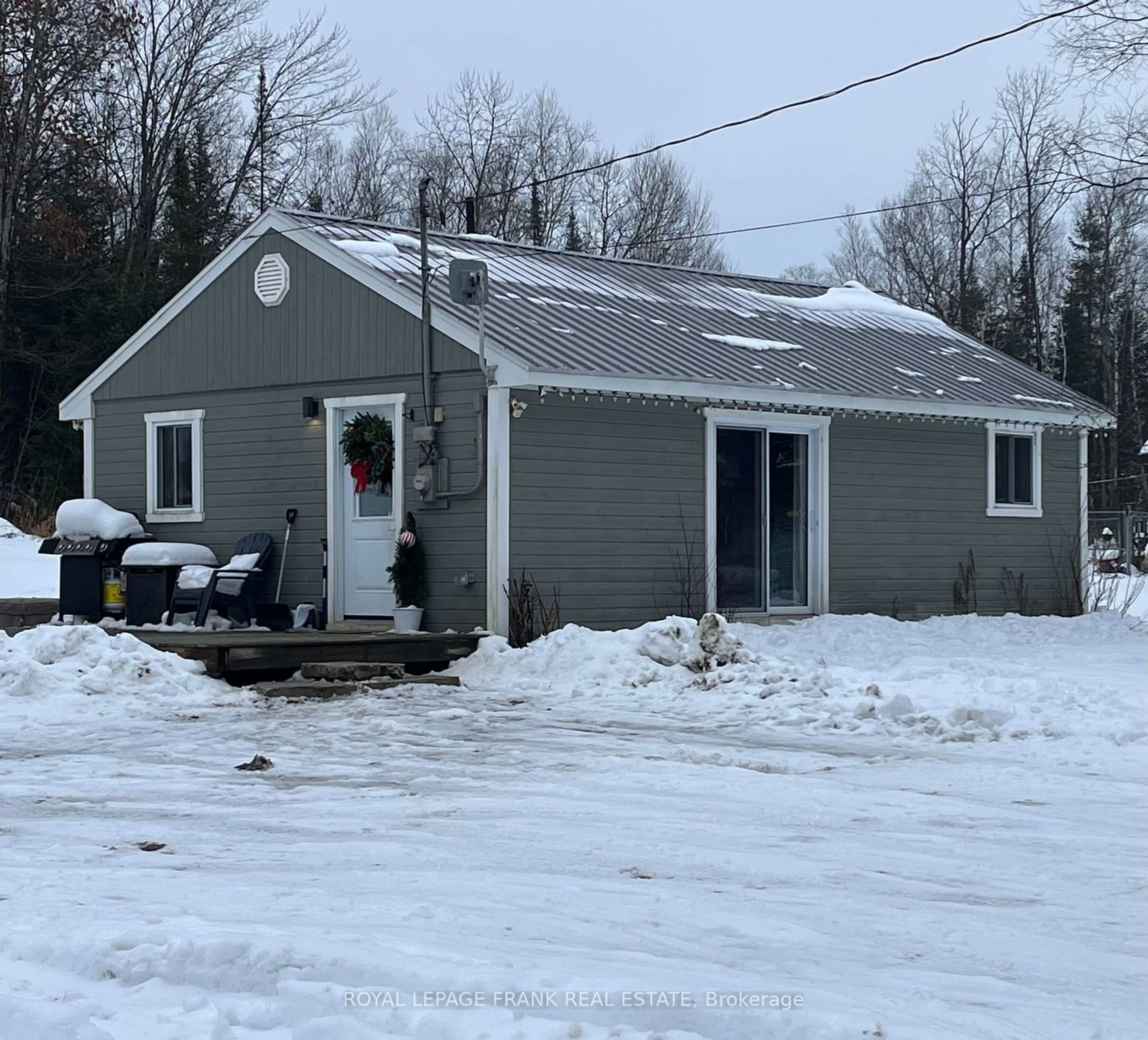 A pic from outside/outdoor area/front of a property/back of a property/a pic from drone, building for 21 Grey Hawk Mine Crt, Faraday Ontario K0L 1C0