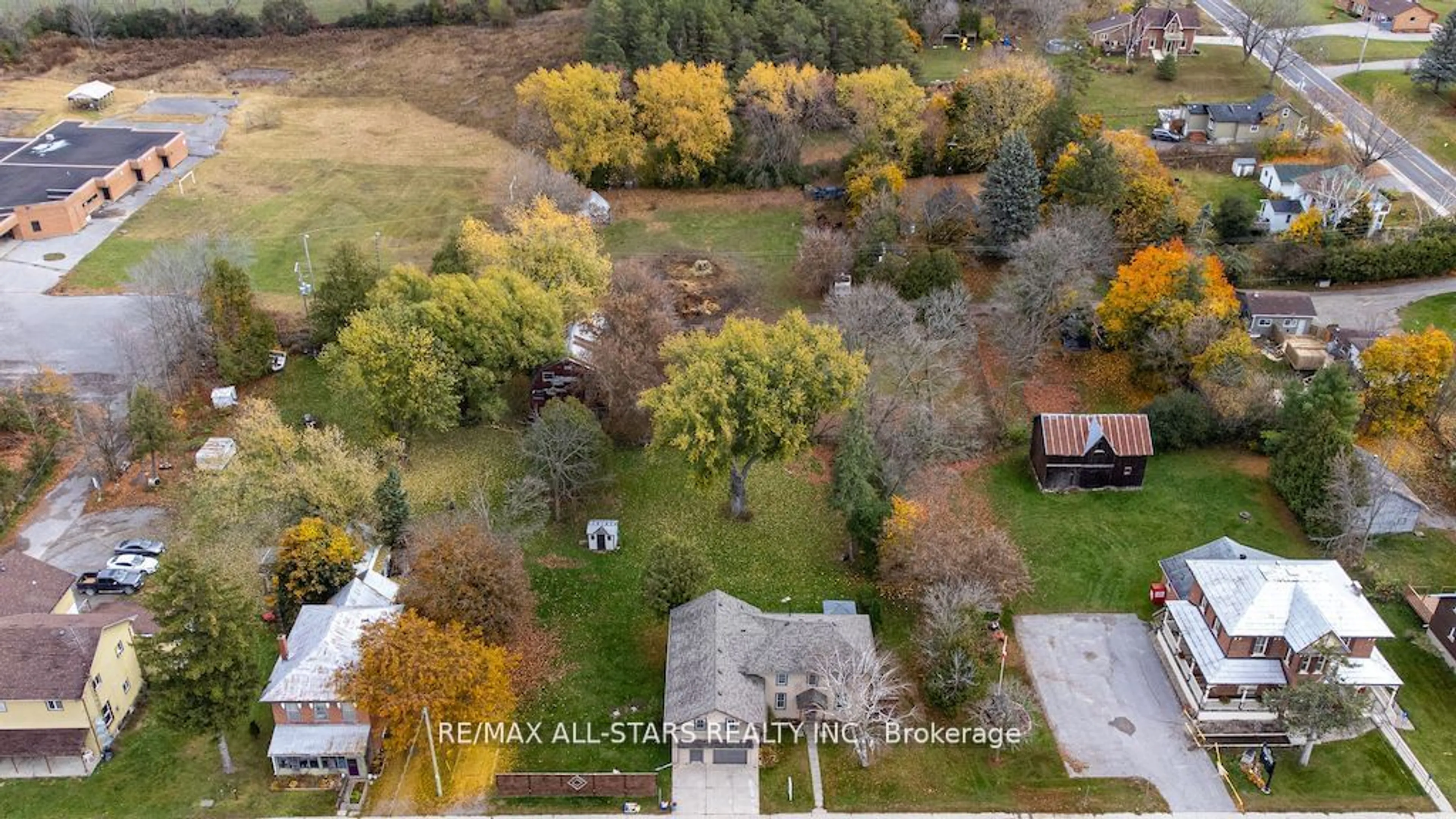 A pic from outside/outdoor area/front of a property/back of a property/a pic from drone, street for 203 County RD 28 Rd, Otonabee-South Monaghan Ontario K0L 1B0