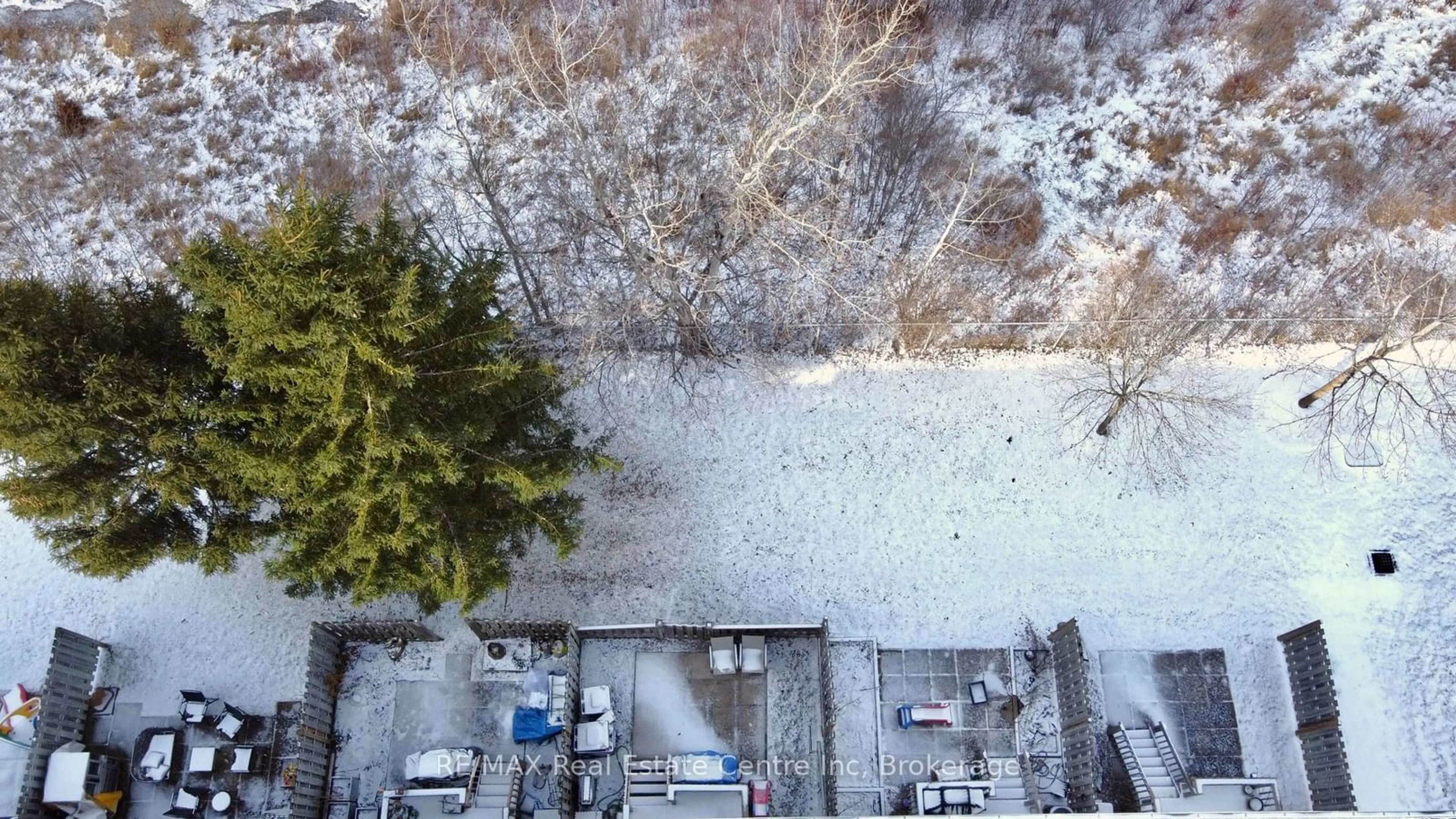 A pic from outside/outdoor area/front of a property/back of a property/a pic from drone, unknown for 30 Imperial Rd #76, Guelph Ontario N1K 1Y4