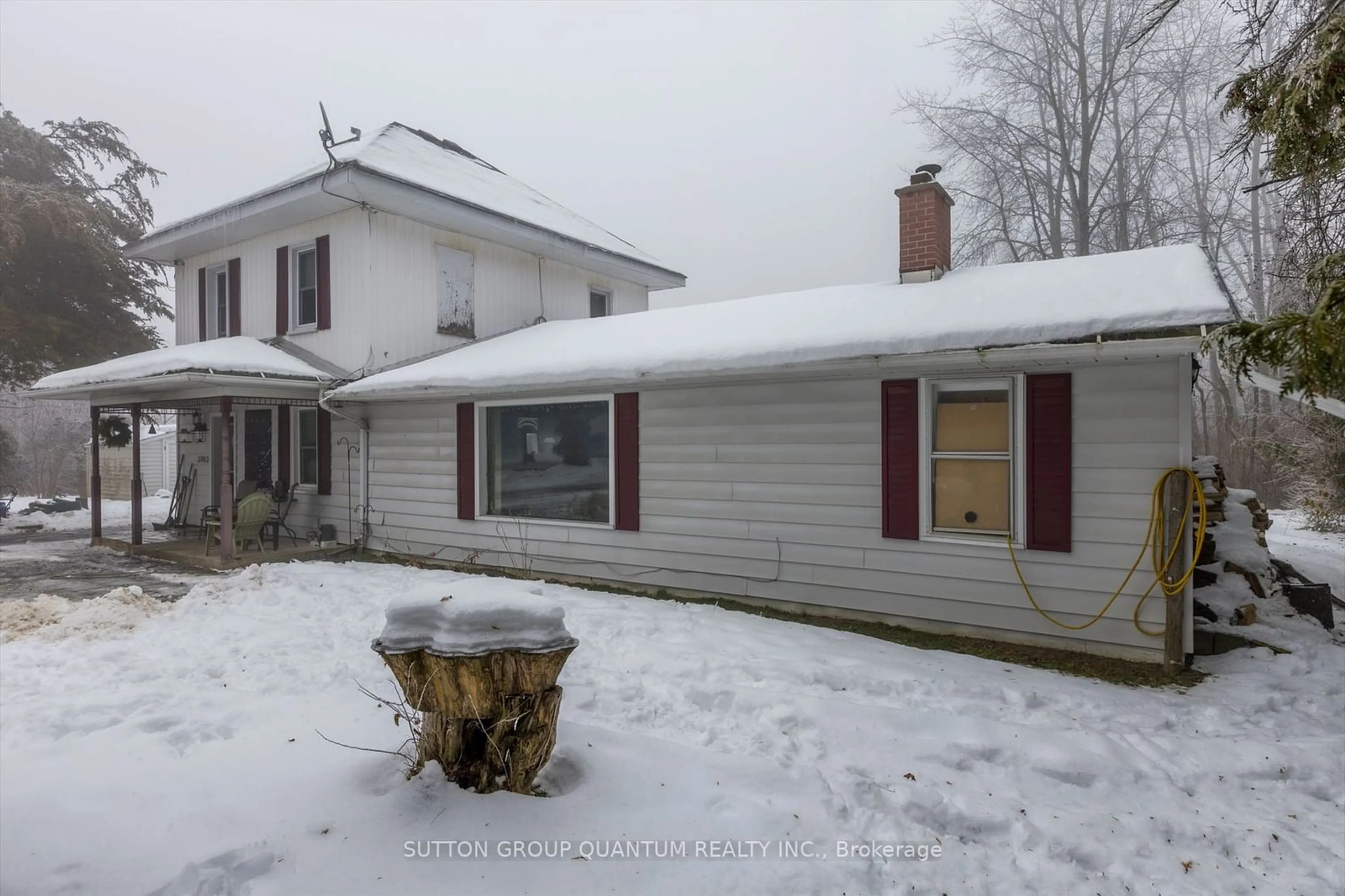 A pic from outside/outdoor area/front of a property/back of a property/a pic from drone, street for 3003 Clear Lake Rd, Smith-Ennismore-Lakefield Ontario K0L 2H0