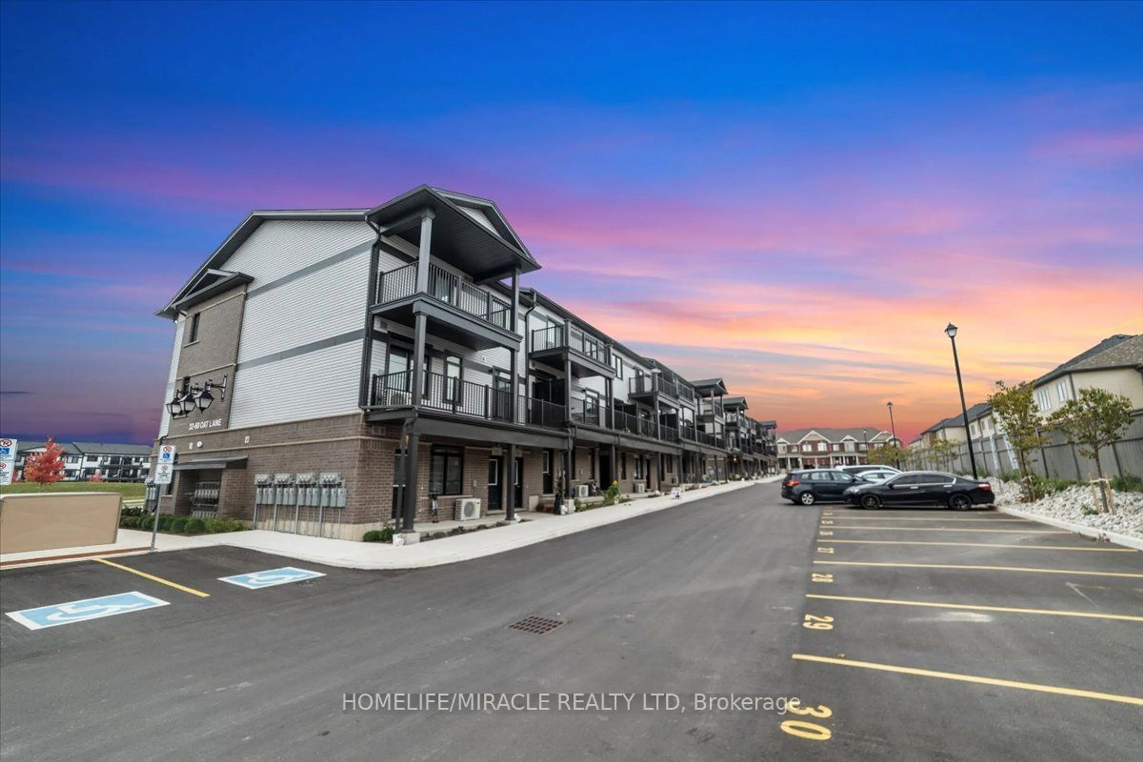 A pic from outside/outdoor area/front of a property/back of a property/a pic from drone, unknown for 48 Oat Lane, Kitchener Ontario N2R 0T1