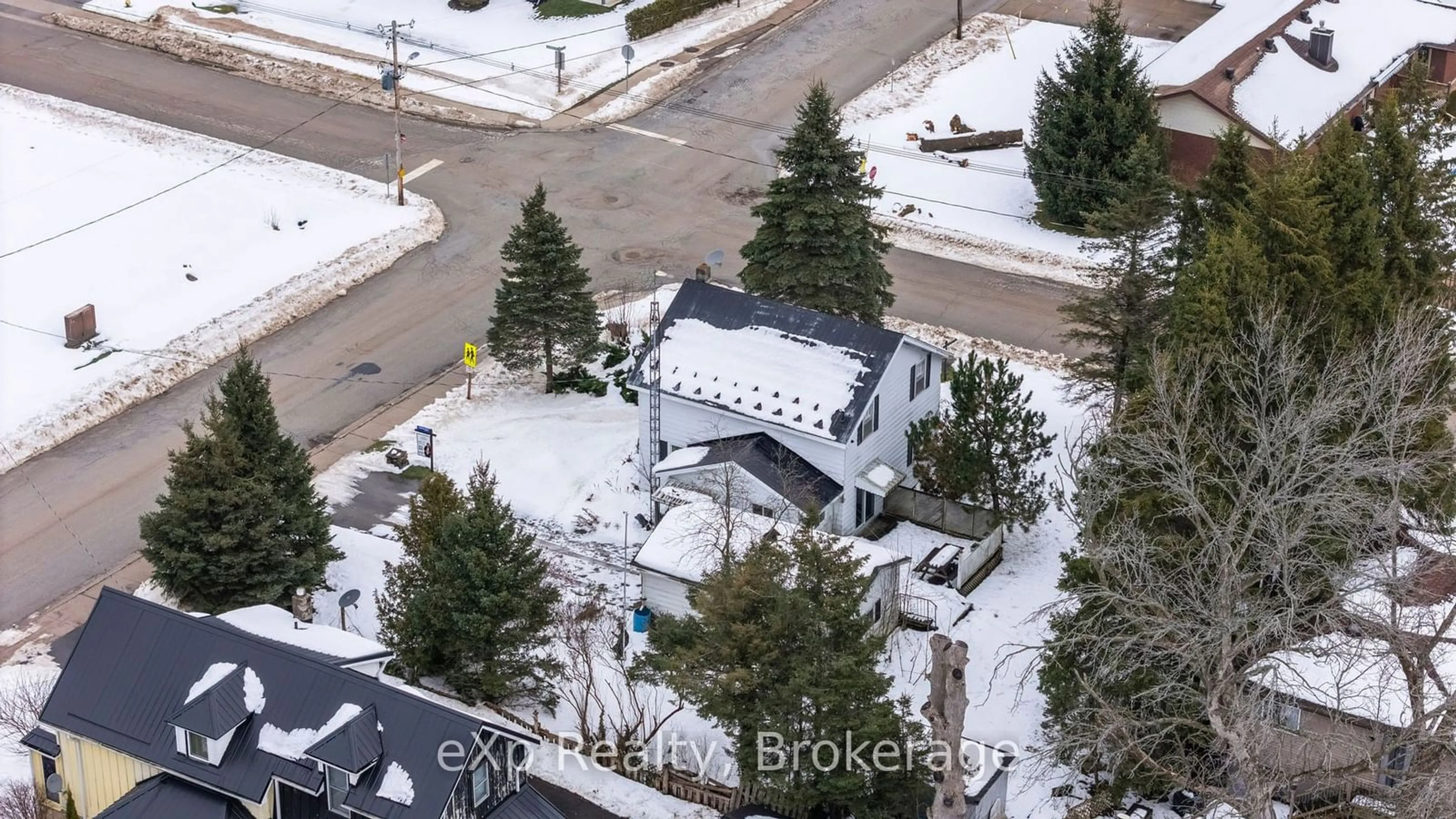 A pic from outside/outdoor area/front of a property/back of a property/a pic from drone, unknown for 540 McNaughton St, South Bruce Peninsula Ontario N0H 2T0