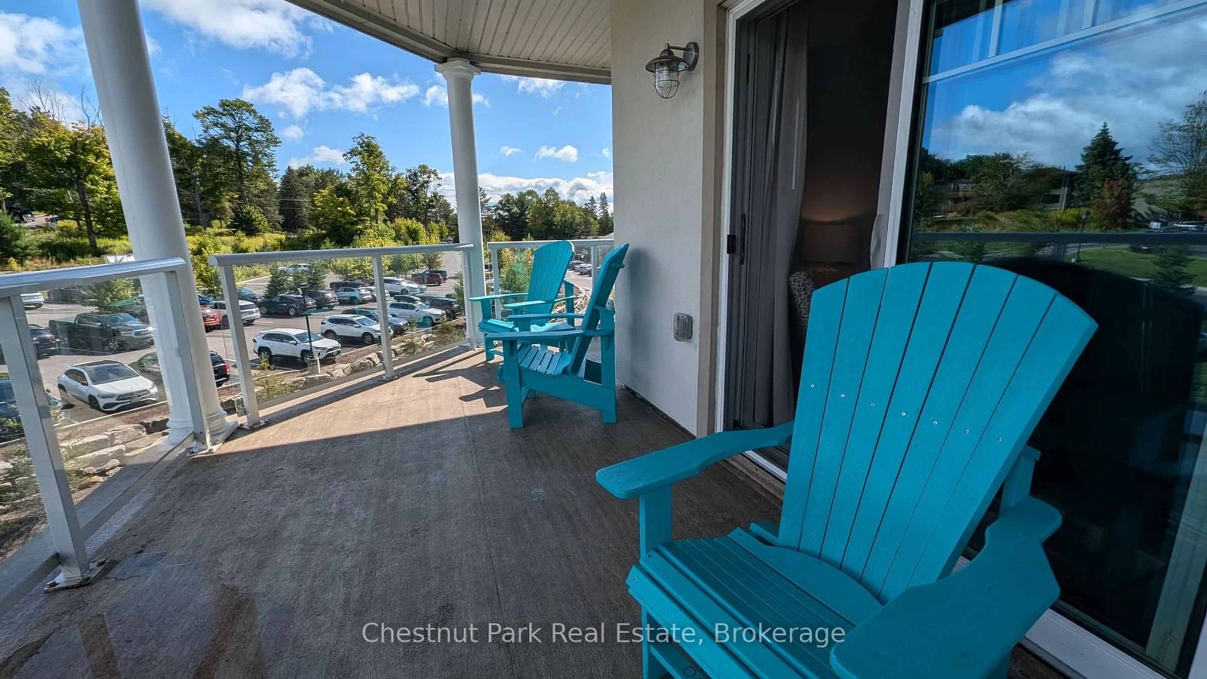 Patio, water/lake/river/ocean view for 25 PEN LAKE POINT Rd #316, Huntsville Ontario P1H 1A9