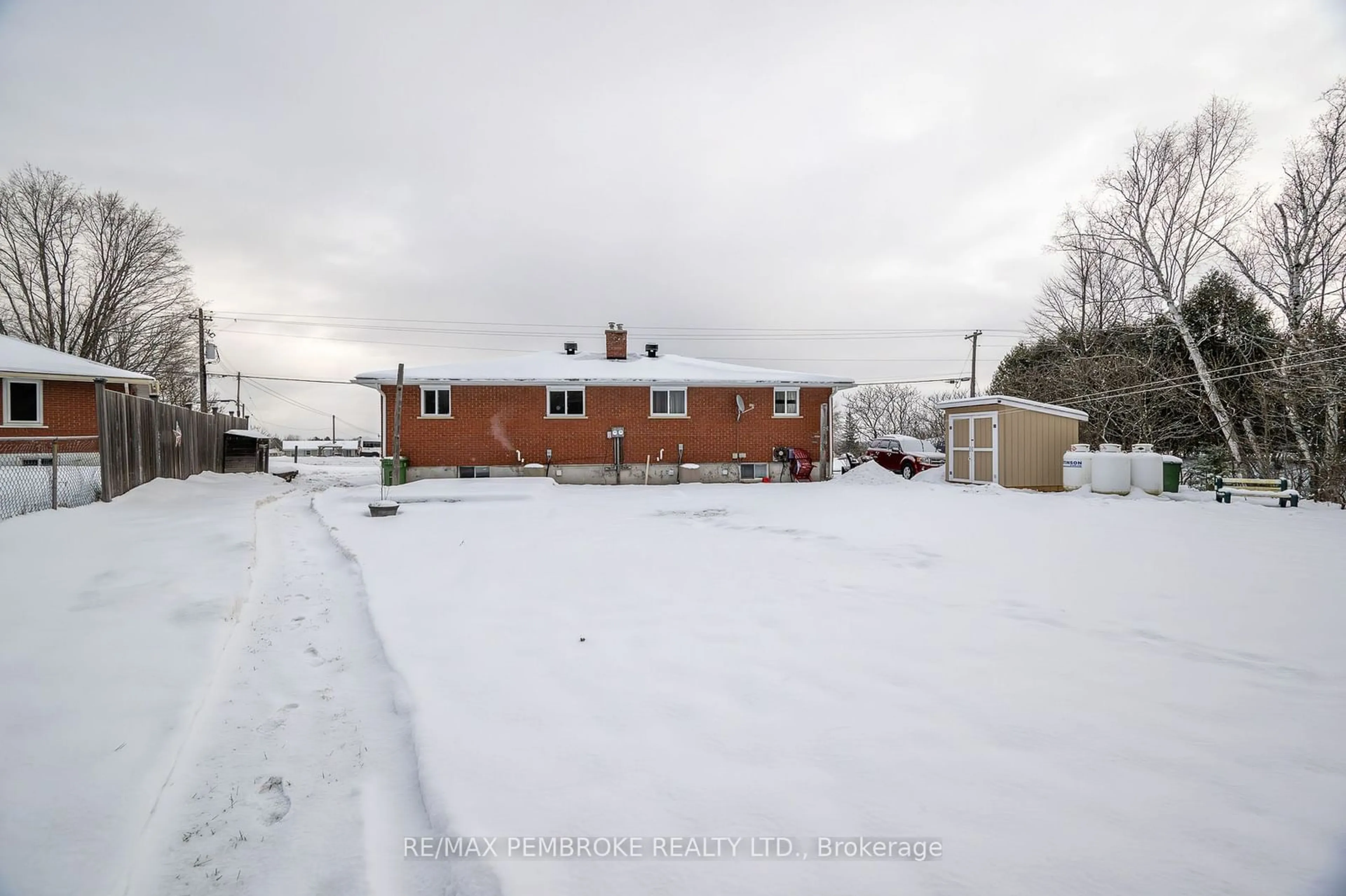 A pic from outside/outdoor area/front of a property/back of a property/a pic from drone, street for 89 & 91 Brumm Rd, Petawawa Ontario K8A 7G6