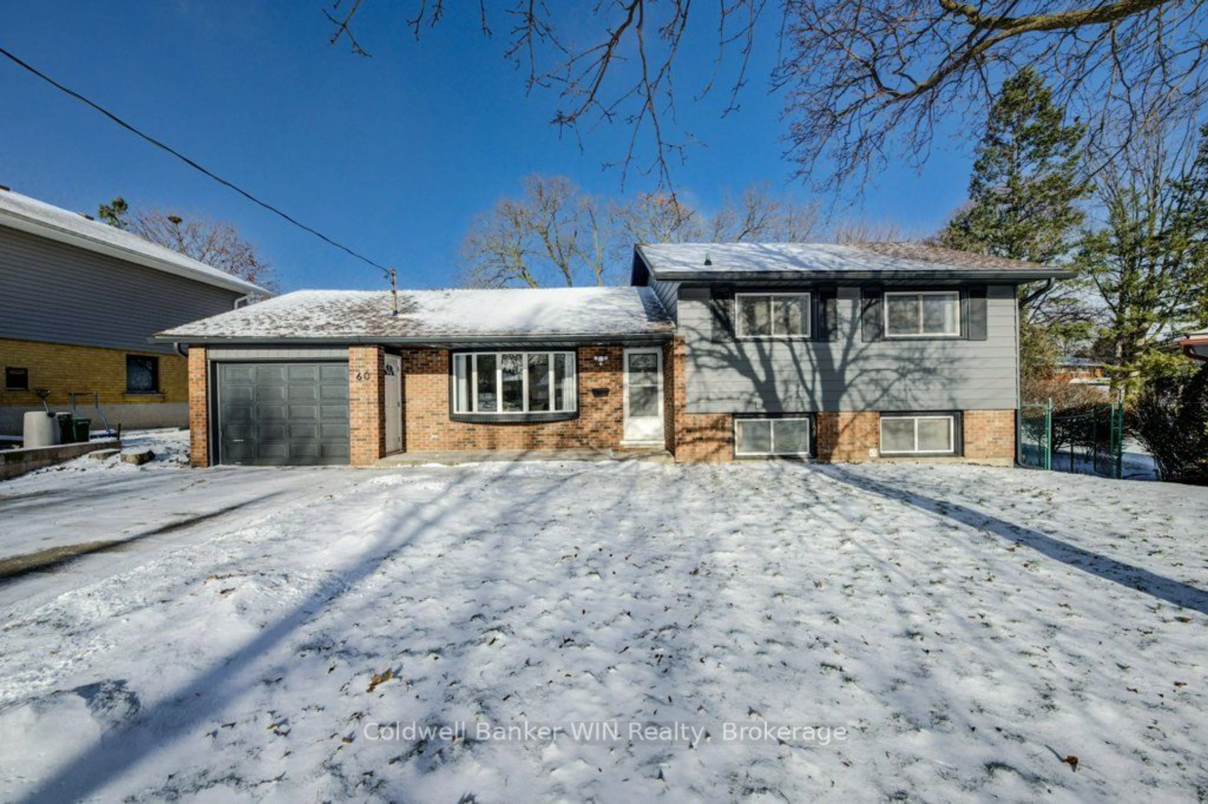 Unknown for 60 Gilmour Cres, Kitchener Ontario N2M 4N4