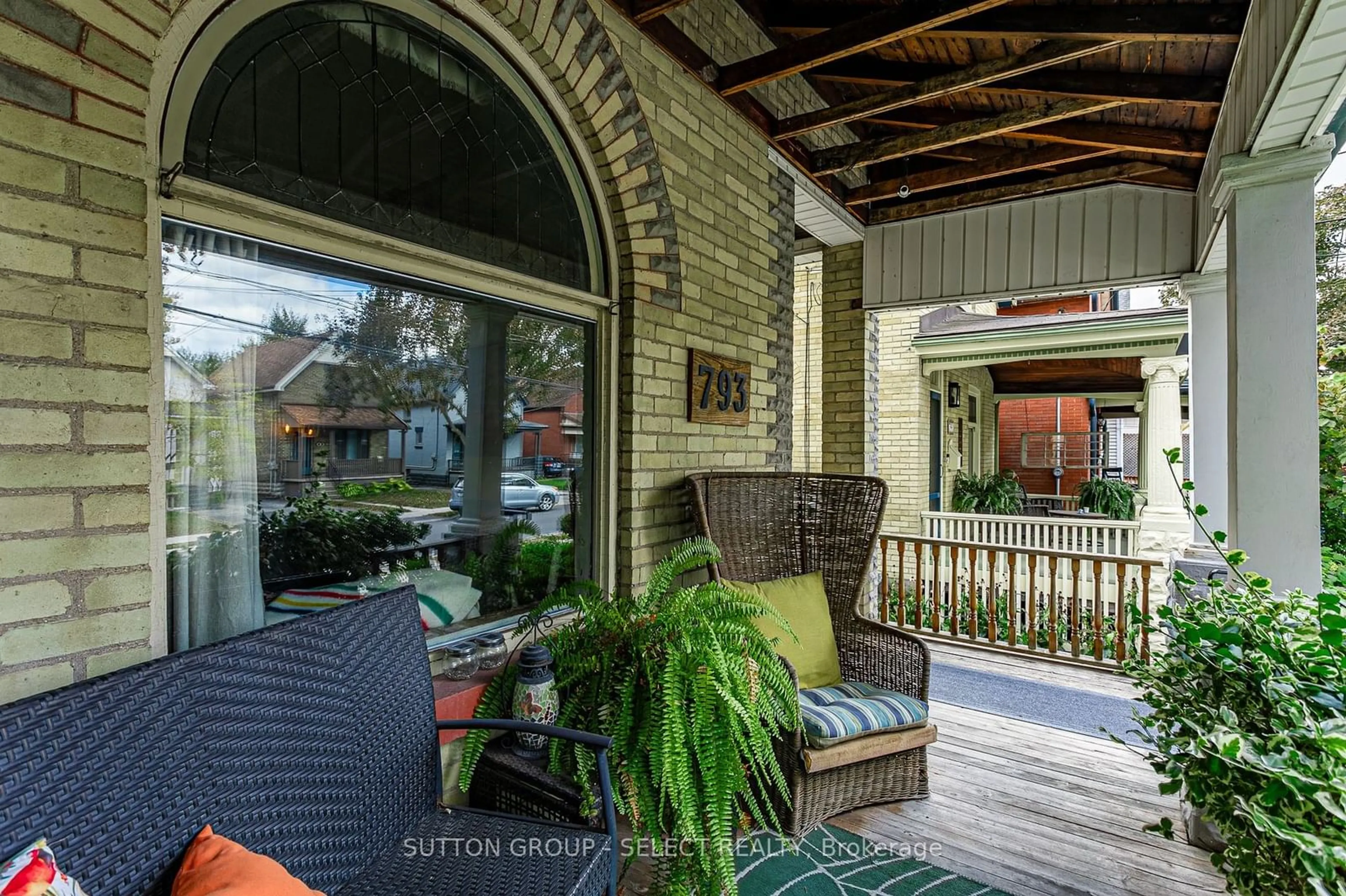 Patio, street for 793 LORNE Ave, London Ontario N5W 3K9