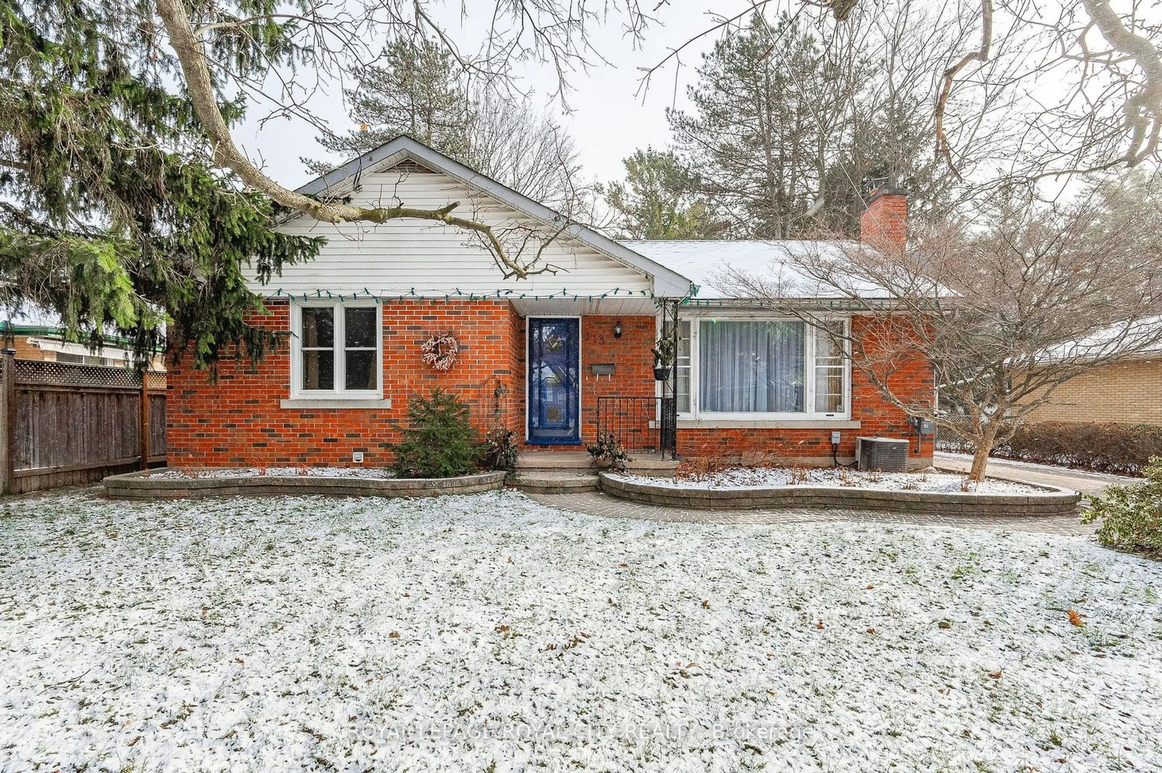 Home with brick exterior material, street for 115 Marlborough Rd, Guelph Ontario N1E 3Y2