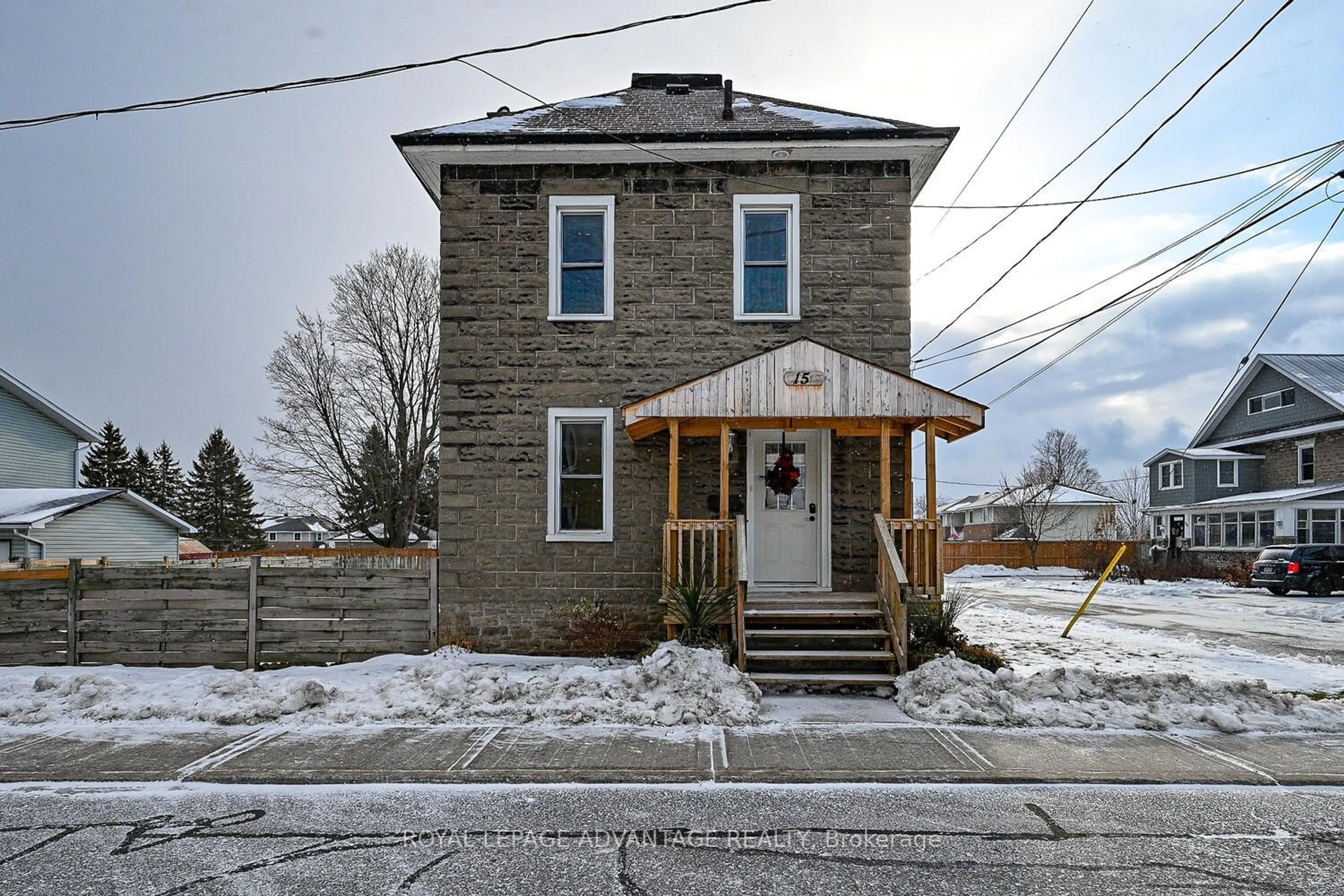 Home with brick exterior material, street for 15 Thomas St, Smiths Falls Ontario K7A 3E3
