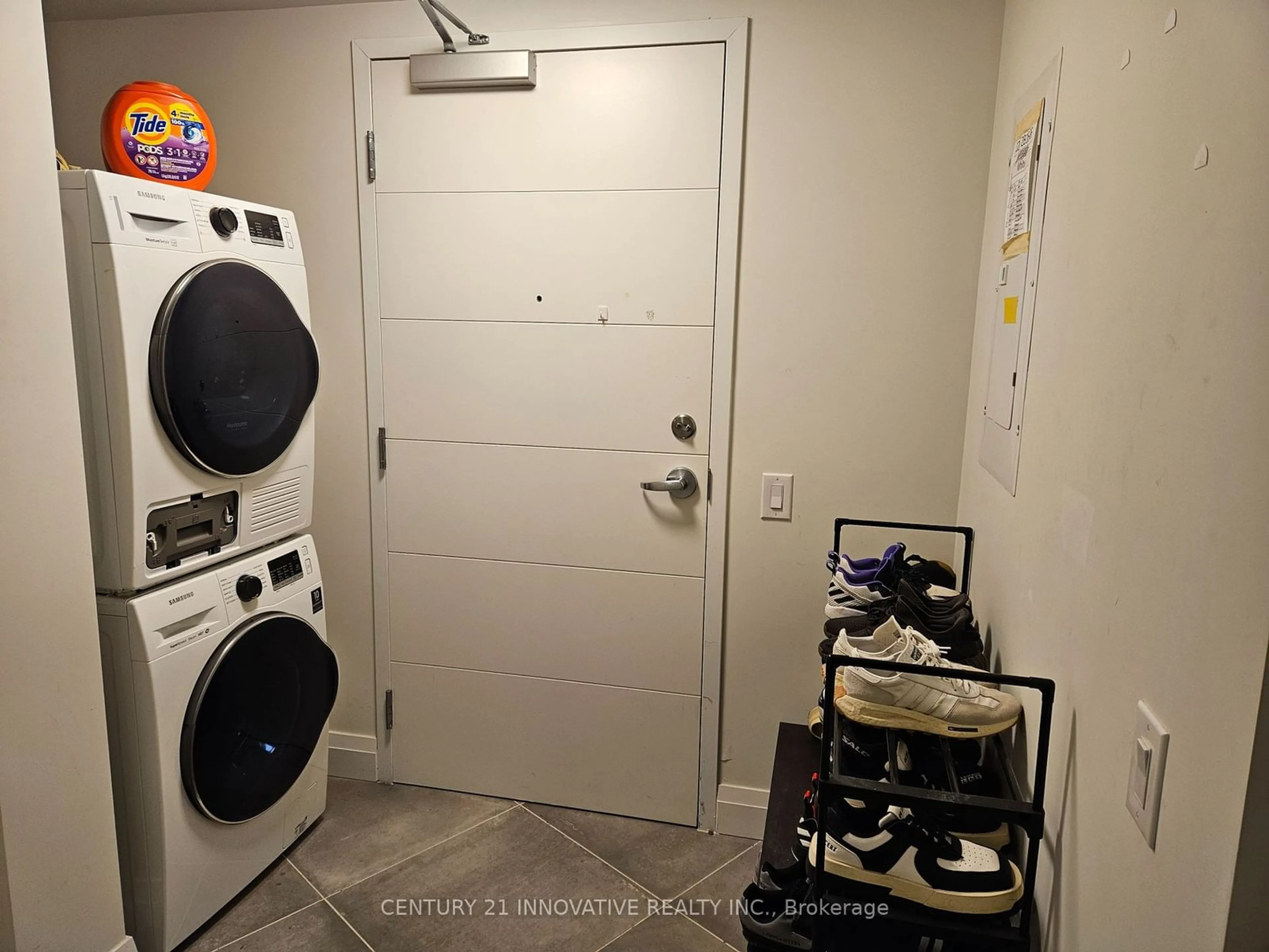 Laundry room for 652 Princess St #225, Kingston Ontario K7L 1E5