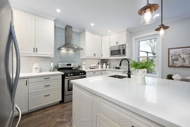 Additional property image - 85 Barons Ave