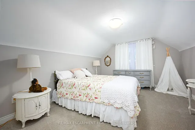 Additional property image - 85 Barons Ave