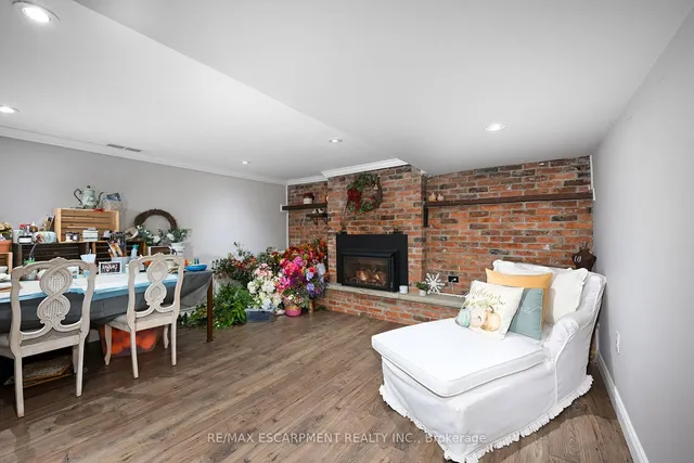 Additional property image - 85 Barons Ave