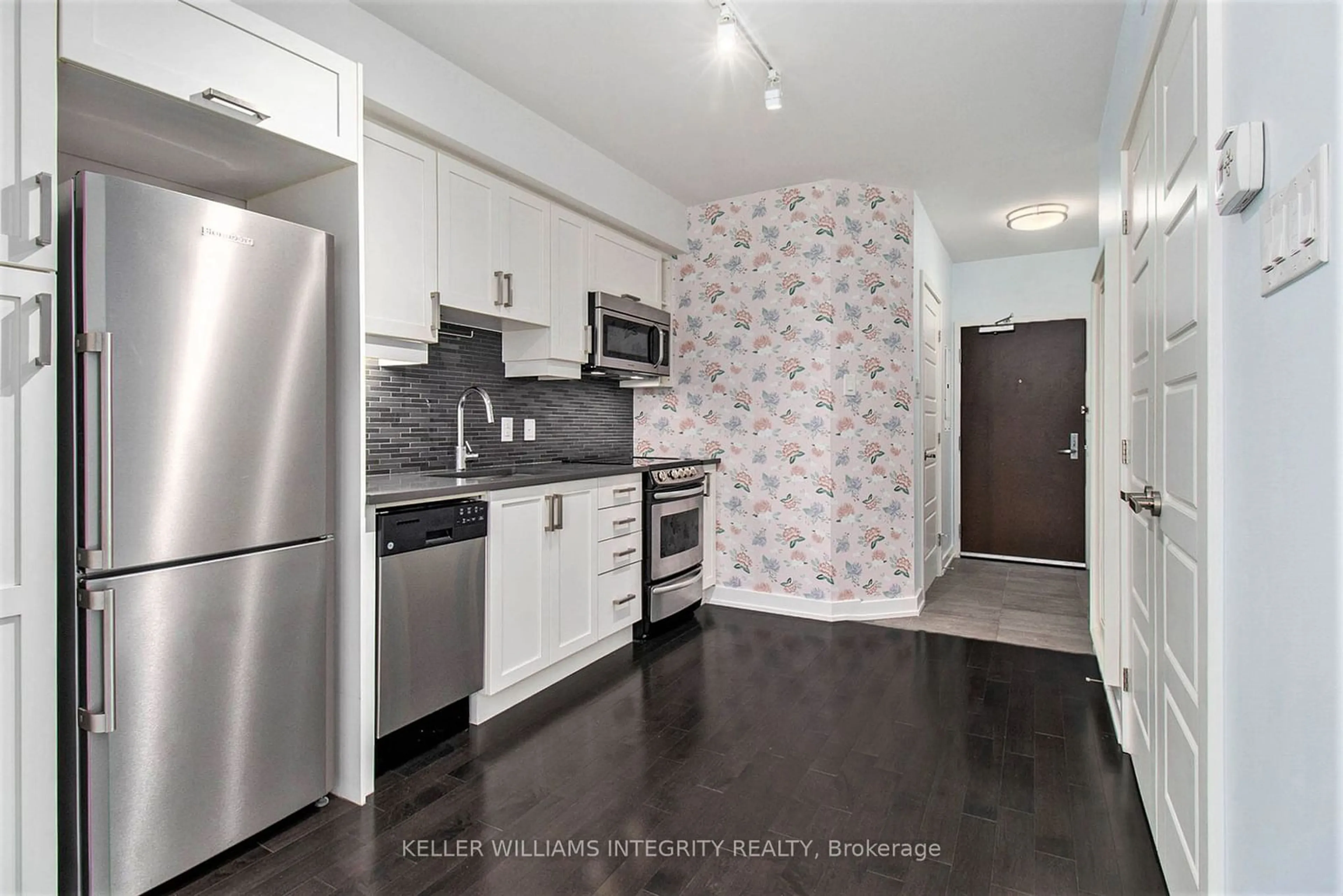 Standard kitchen, unknown for 316 BRUYERE St #315, Lower Town - Sandy Hill Ontario K1N 0C3