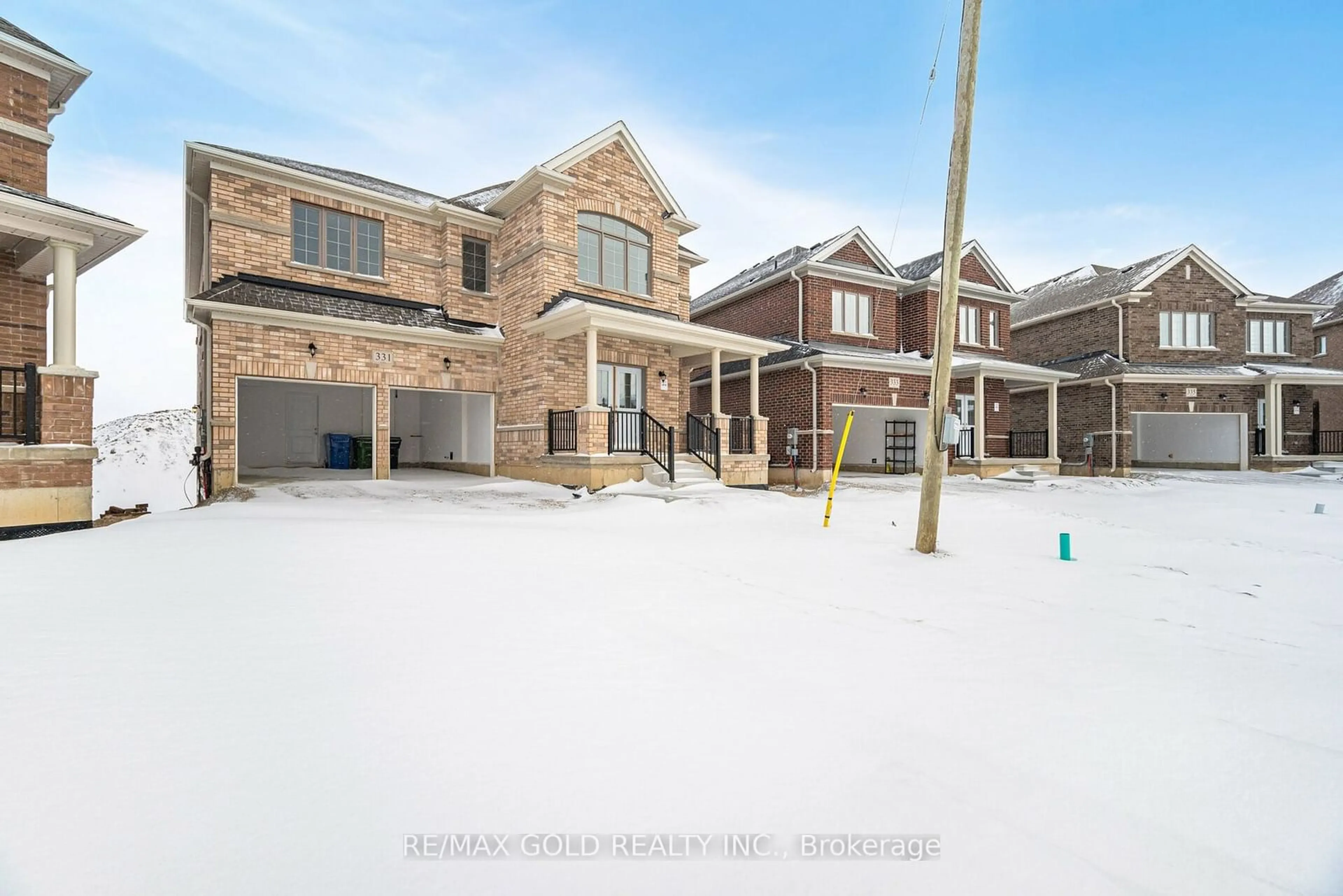 A pic from outside/outdoor area/front of a property/back of a property/a pic from drone, street for 331 Russell St, Southgate Ontario N0C 1B0