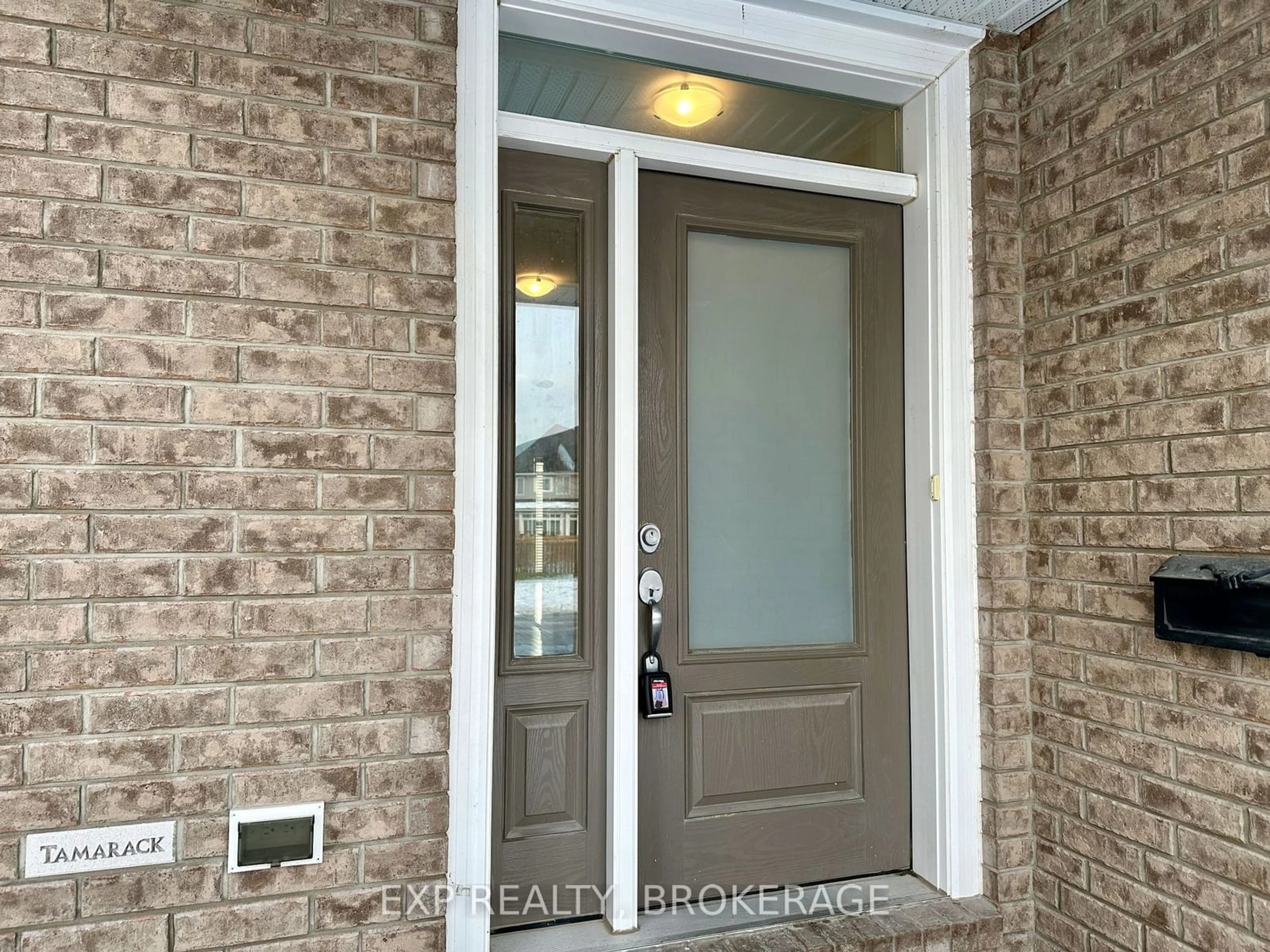 Indoor entryway for 866 RIVERVIEW Way, Kingston Ontario K7K 0J2