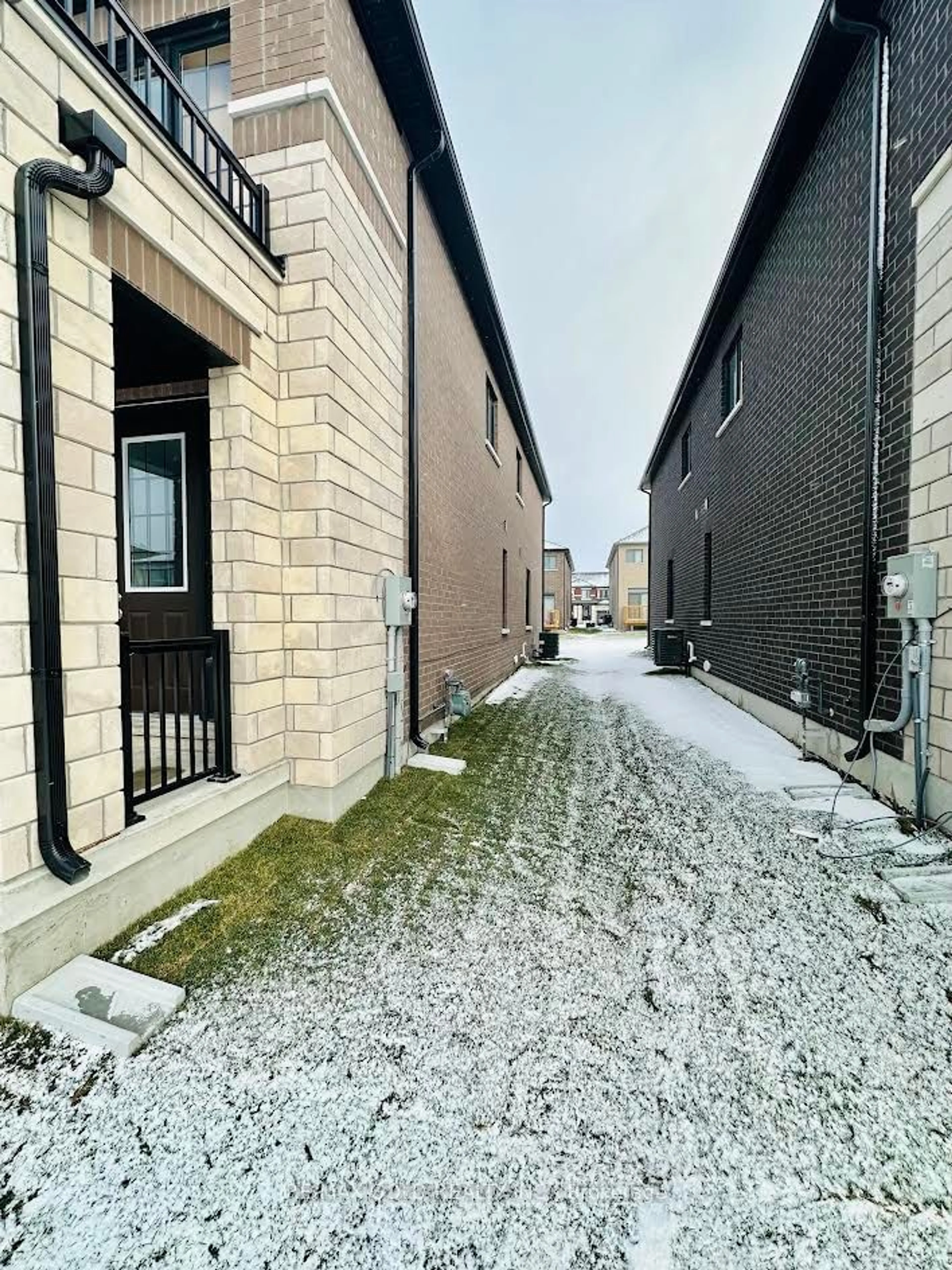 A pic from outside/outdoor area/front of a property/back of a property/a pic from drone, street for 36 Keenan St, Kawartha Lakes Ontario K9V 6C2