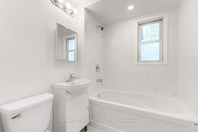 Additional property image - 453 Paling Ave