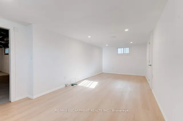 Additional property image - 453 Paling Ave