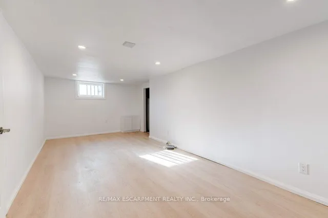 Additional property image - 453 Paling Ave