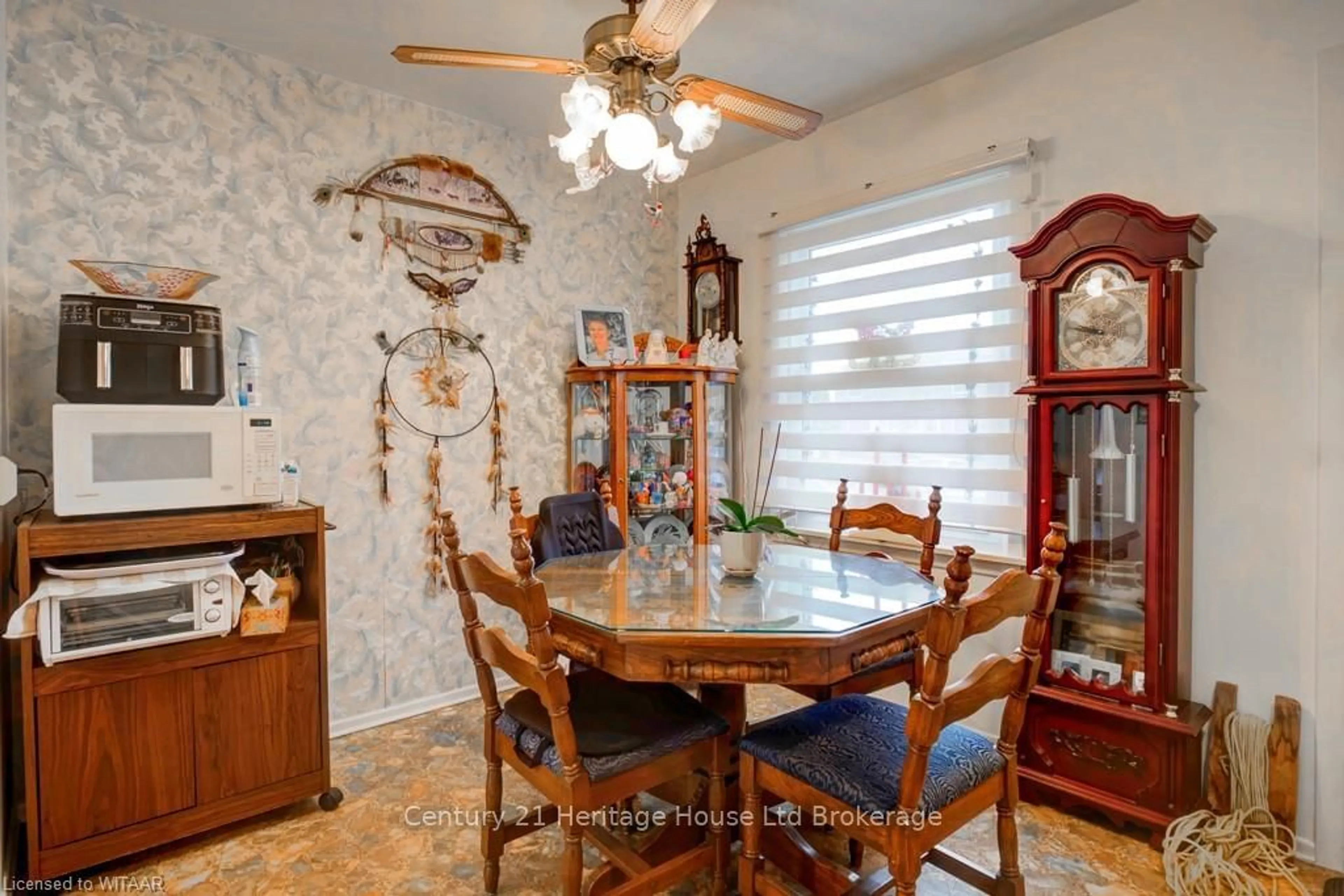 Dining room, ceramic/tile floor for 144 CONCESSION St #22, Tillsonburg Ontario N4G 1N5