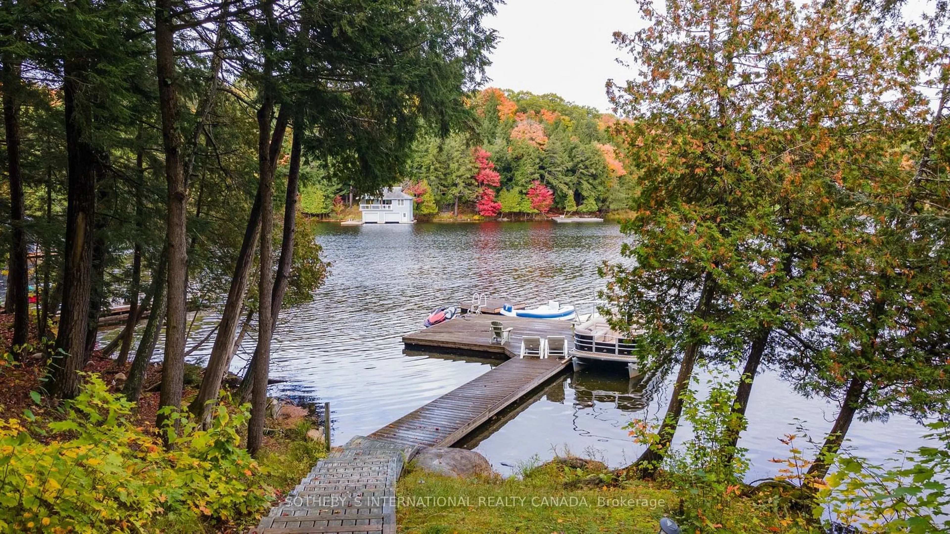 Patio, water/lake/river/ocean view for 1010 Ransbury Rd, Muskoka Lakes Ontario P0B 1J0